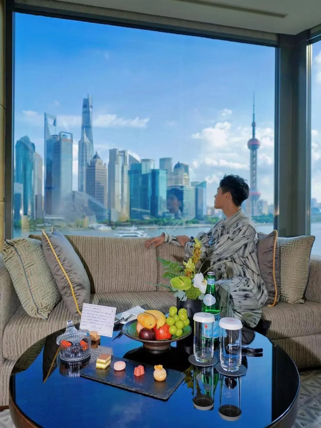 River view in Banyantree Shanghai On the Bund - Tales rooftop bar boasts a jaw-dropping panoramic vista