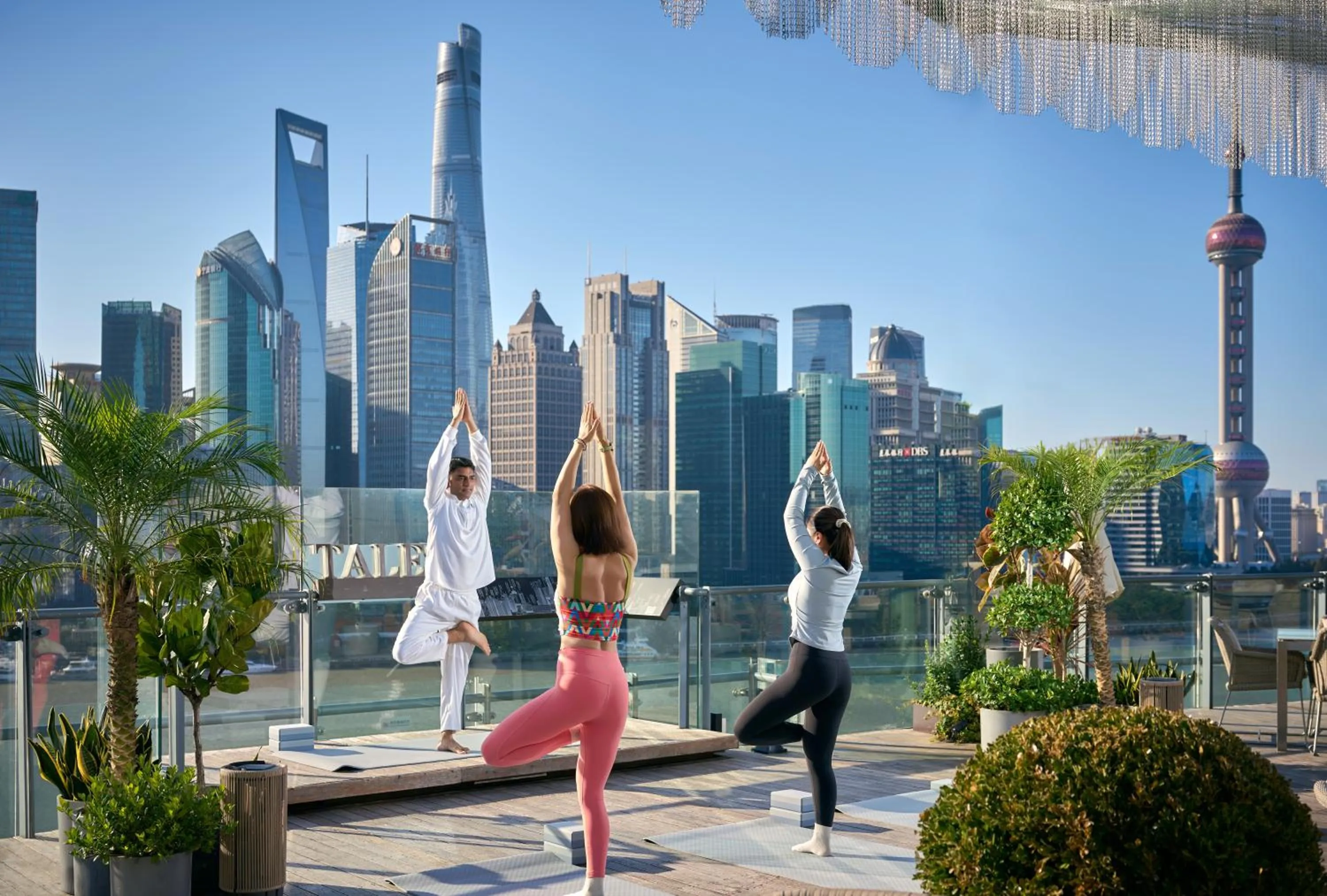 Activities in Banyantree Shanghai On the Bund - Tales rooftop bar boasts a jaw-dropping panoramic vista