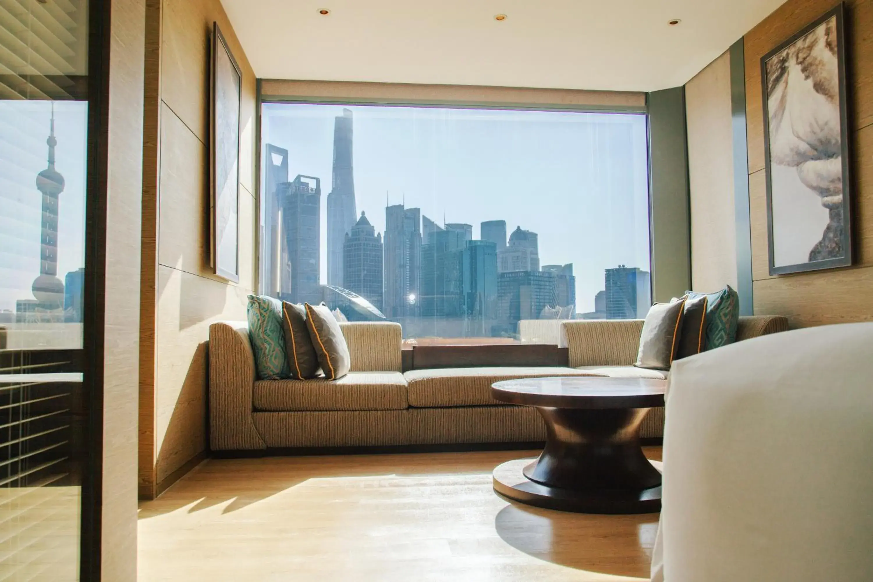 River view in Banyantree Shanghai On the Bund - Tales rooftop bar boasts a jaw-dropping panoramic vista River view in Banyantree Shanghai On the Bund - Tales rooftop bar boasts a jaw-dropping panoramic vista