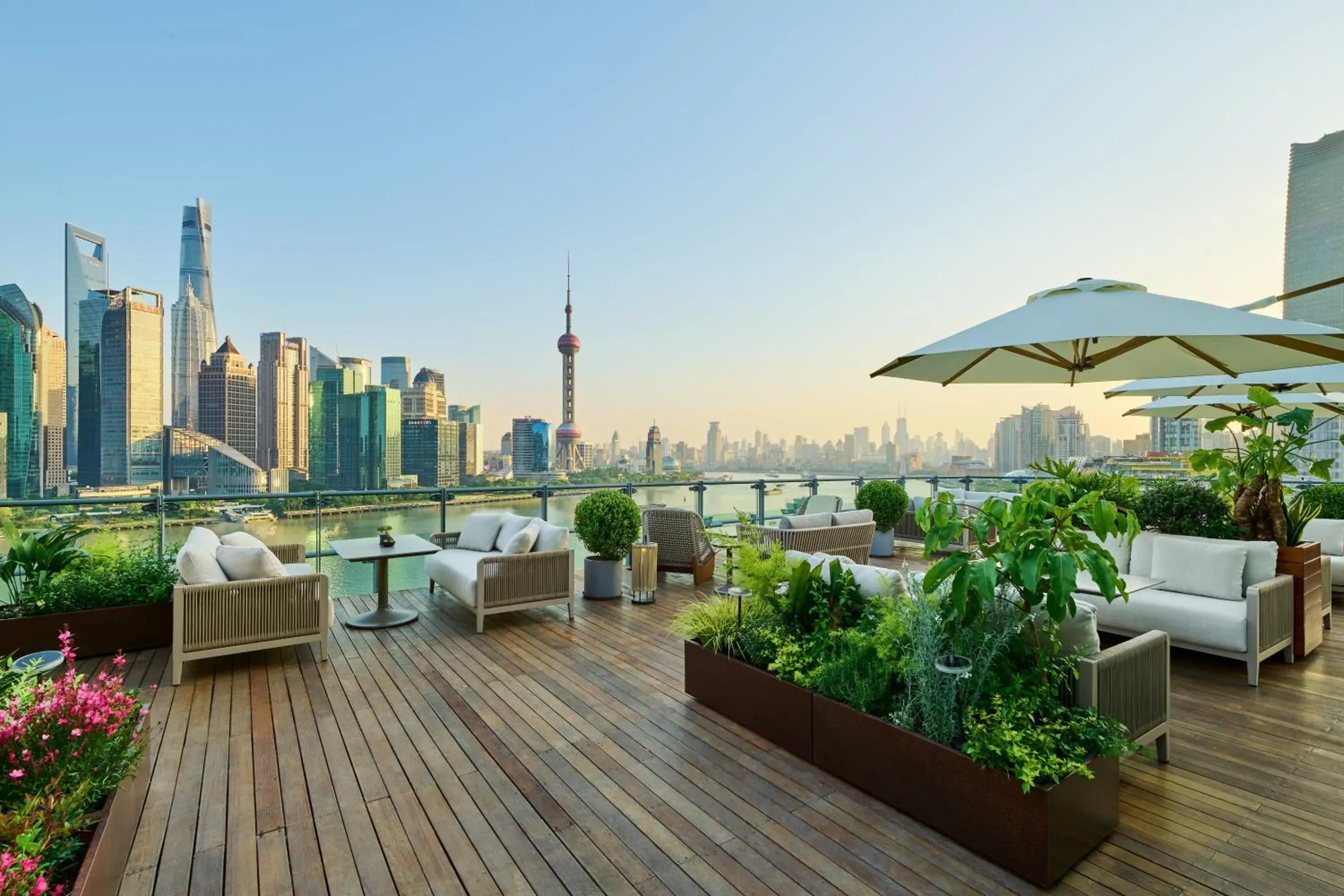 Restaurant/places to eat in Banyantree Shanghai On the Bund - Tales rooftop bar boasts a jaw-dropping panoramic vista Restaurant/places to eat in Banyantree Shanghai On the Bund - Tales rooftop bar boasts a jaw-dropping panoramic vista