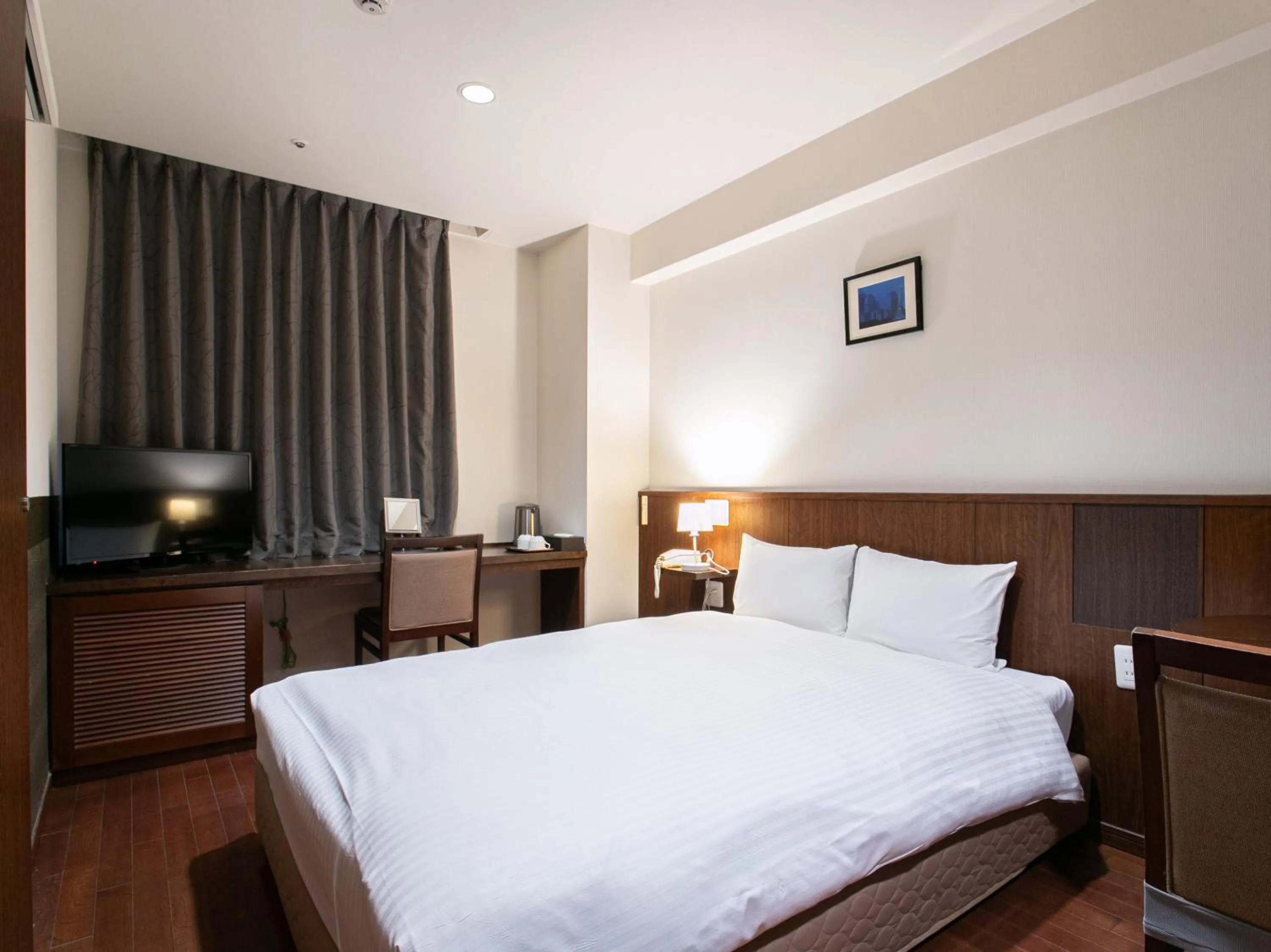 Photo of the whole room, Bed in Sutton Hotel Hakata City