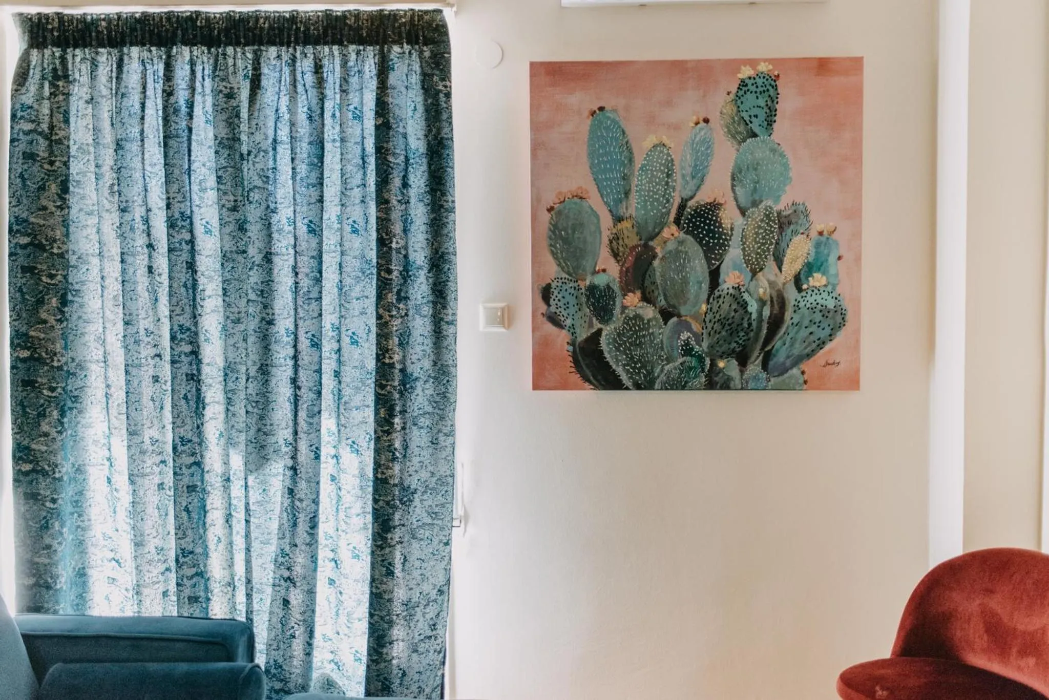 Decorative detail in BEST HOUSE, KAPODISTRIOU, PSILA ALONIA