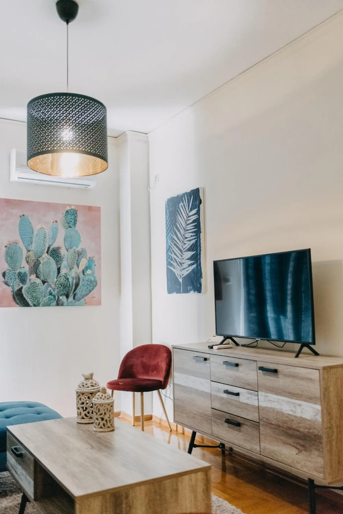 TV and multimedia in BEST HOUSE, KAPODISTRIOU, PSILA ALONIA