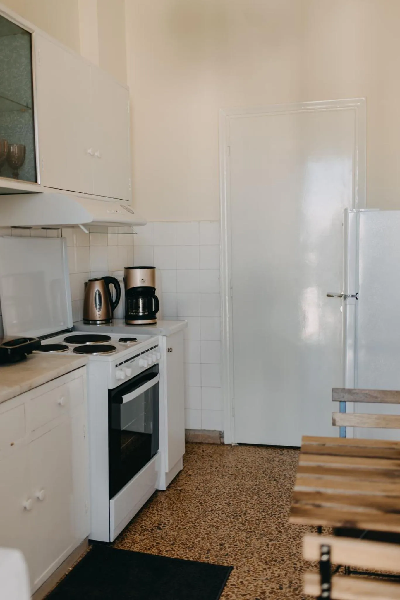 Coffee/tea facilities in BEST HOUSE, KAPODISTRIOU, PSILA ALONIA