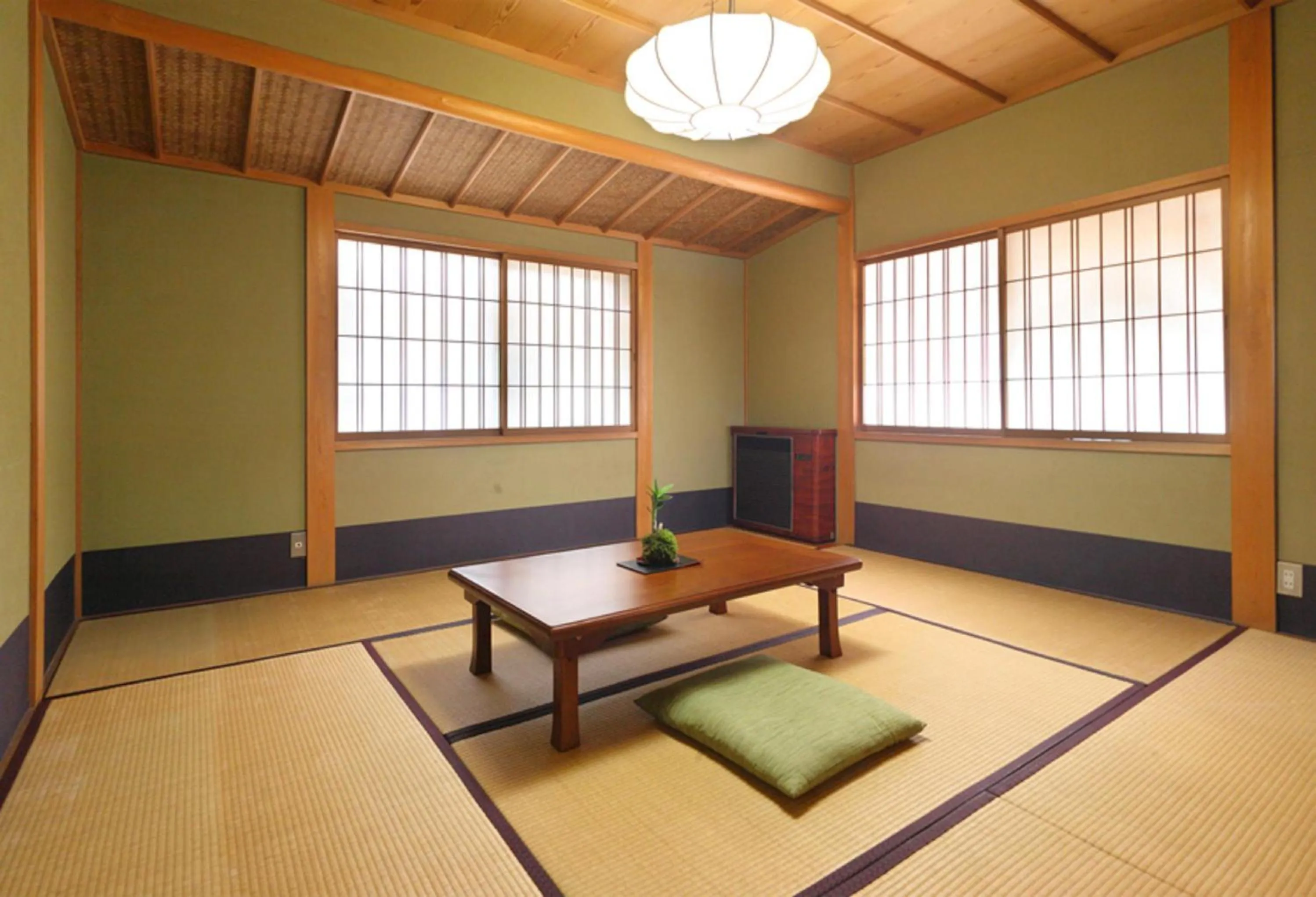 Photo of the whole room in Kamuroan
