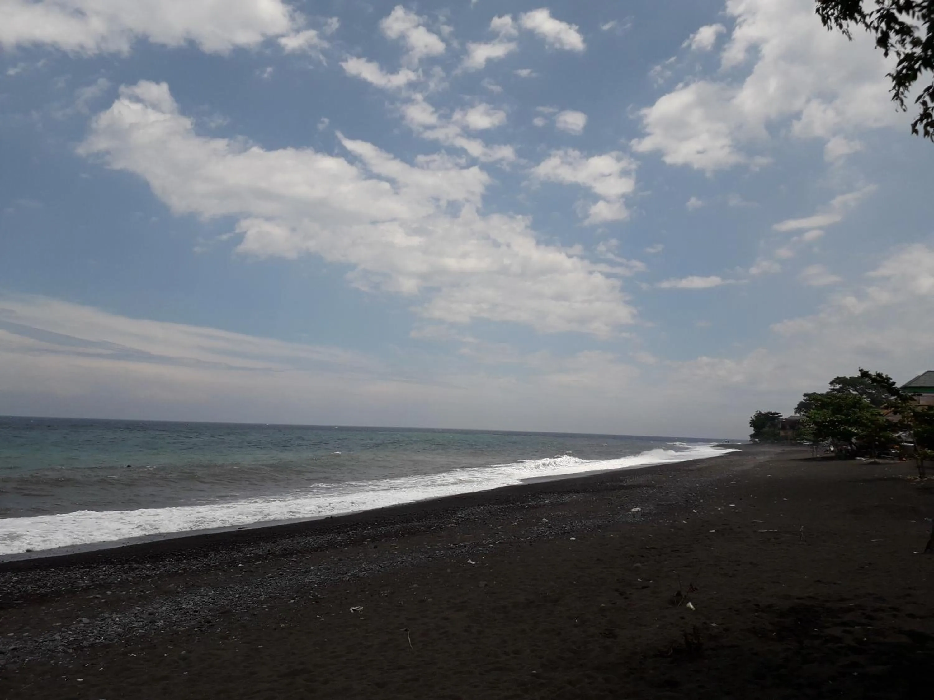 Beach in Bulih Beach Bungalows