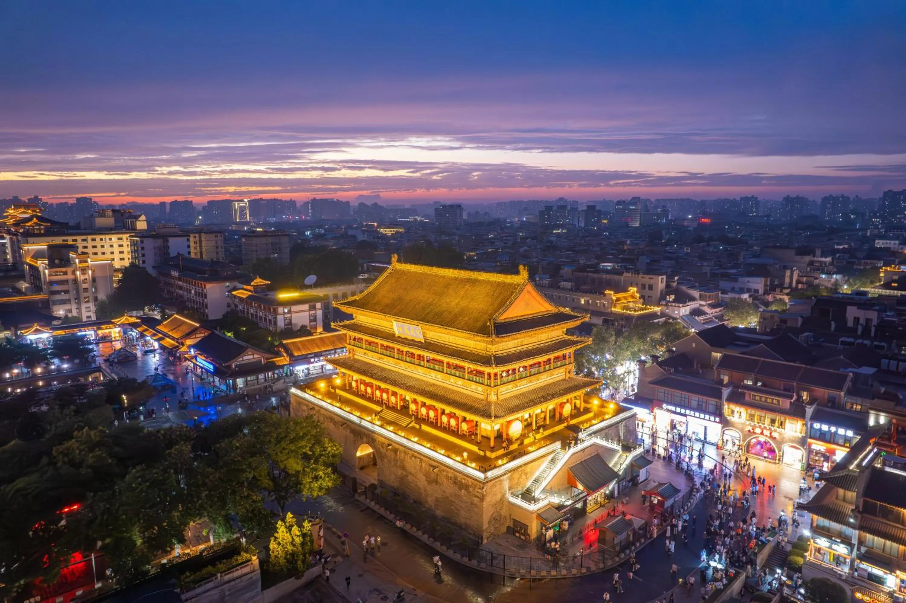 Property building in Holiday Inn Express Xi'an Bell Tower by IHG
