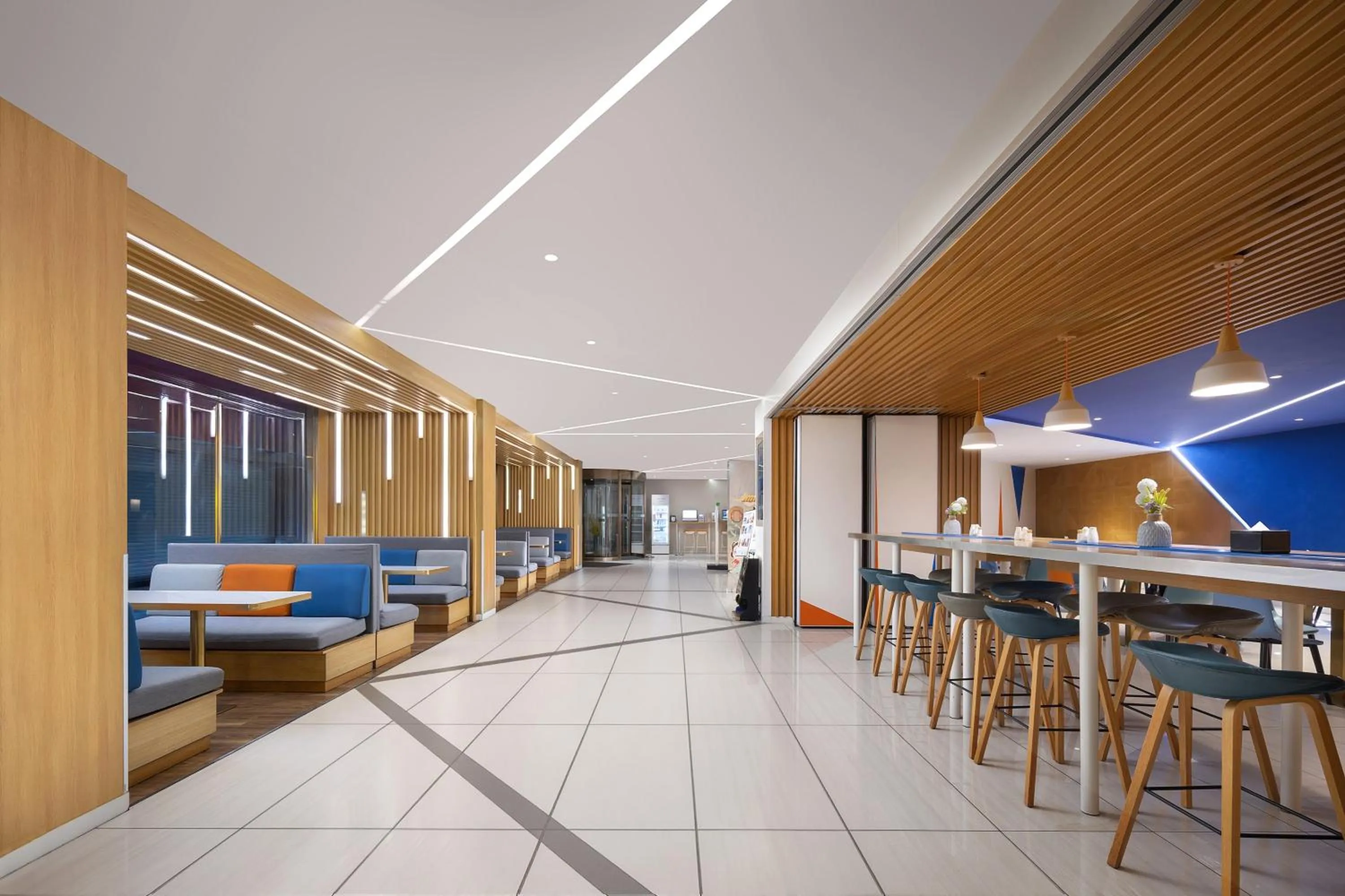 Property building in Holiday Inn Express Xi'an Bell Tower by IHG