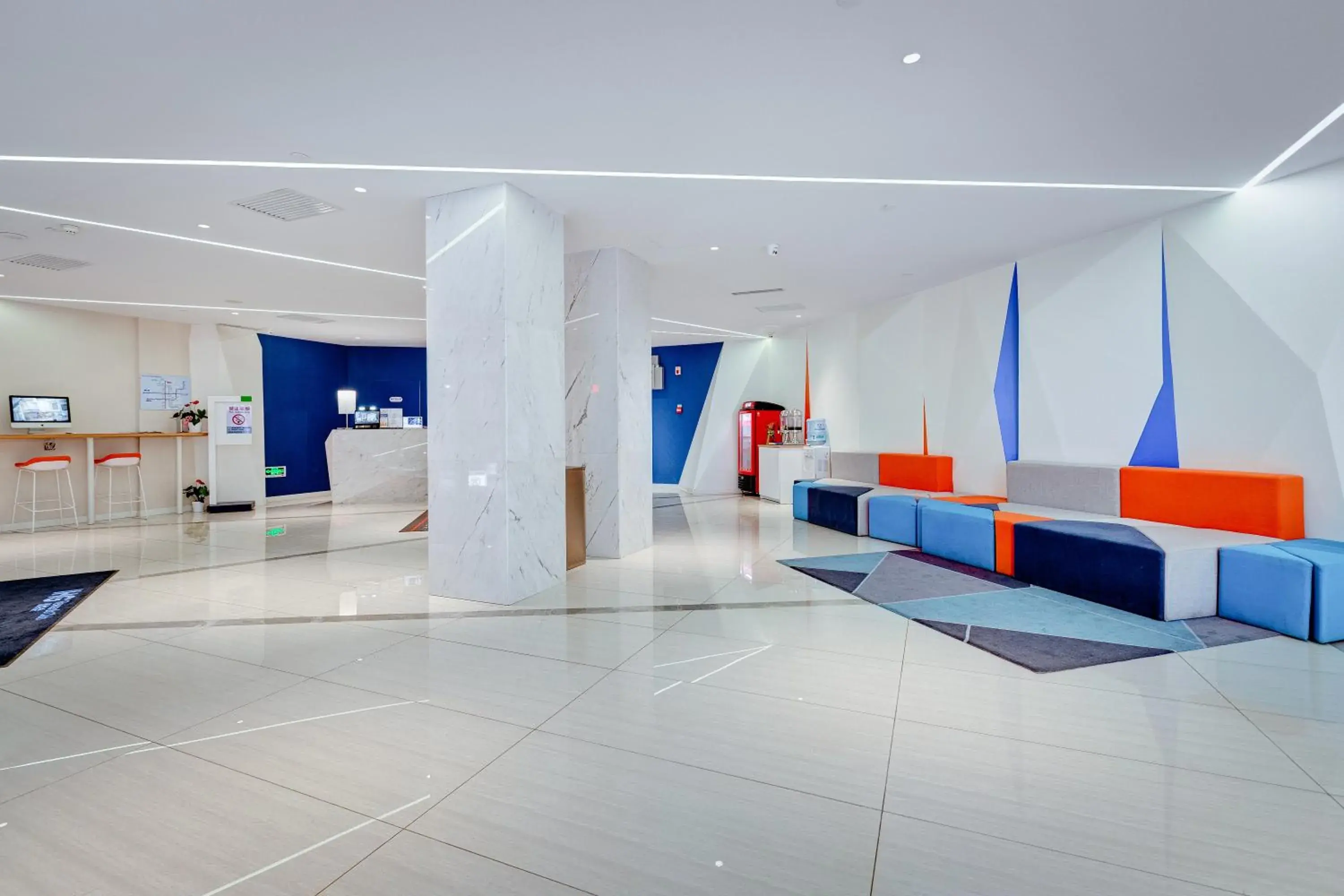 Property building in Holiday Inn Express Xi'an Bell Tower by IHG Property building in Holiday Inn Express Xi'an Bell Tower by IHG