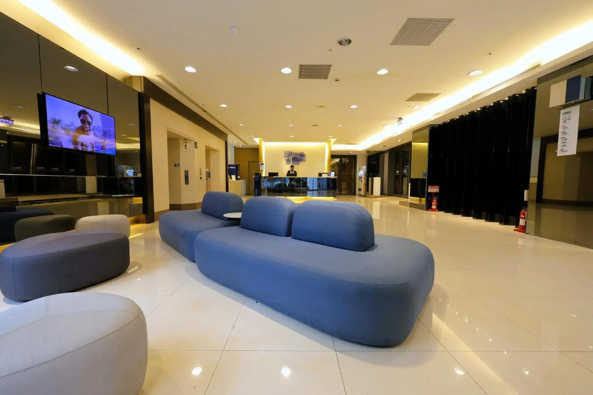Property building in Holiday Inn Express Taichung Park by IHG Property building in Holiday Inn Express Taichung Park by IHG