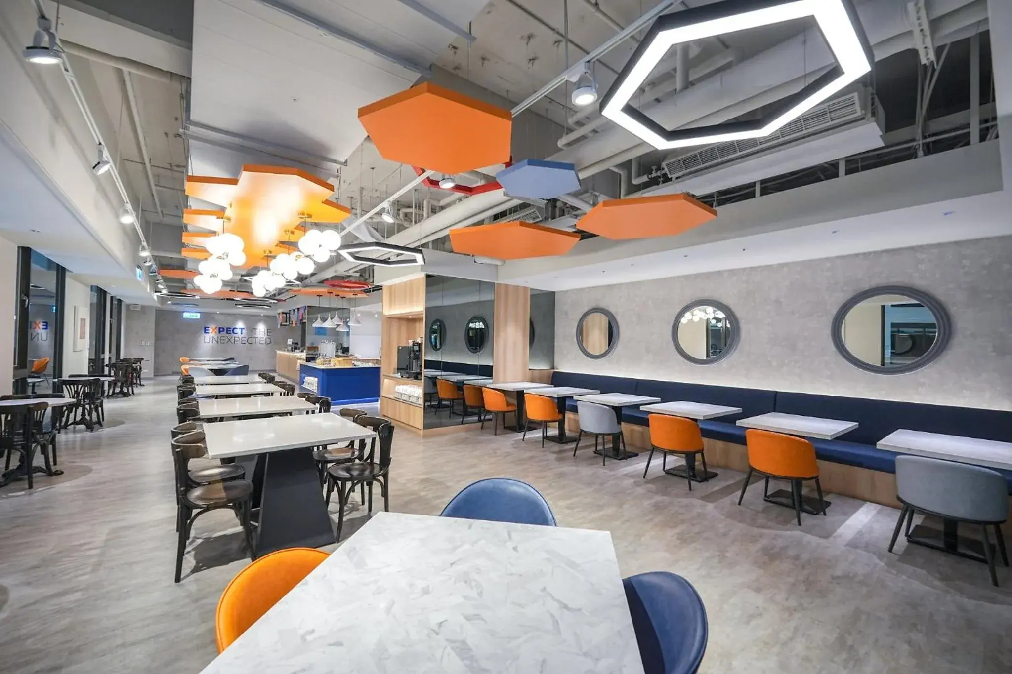 Restaurant/places to eat in Holiday Inn Express Taichung Park by IHG Restaurant/places to eat in Holiday Inn Express Taichung Park by IHG