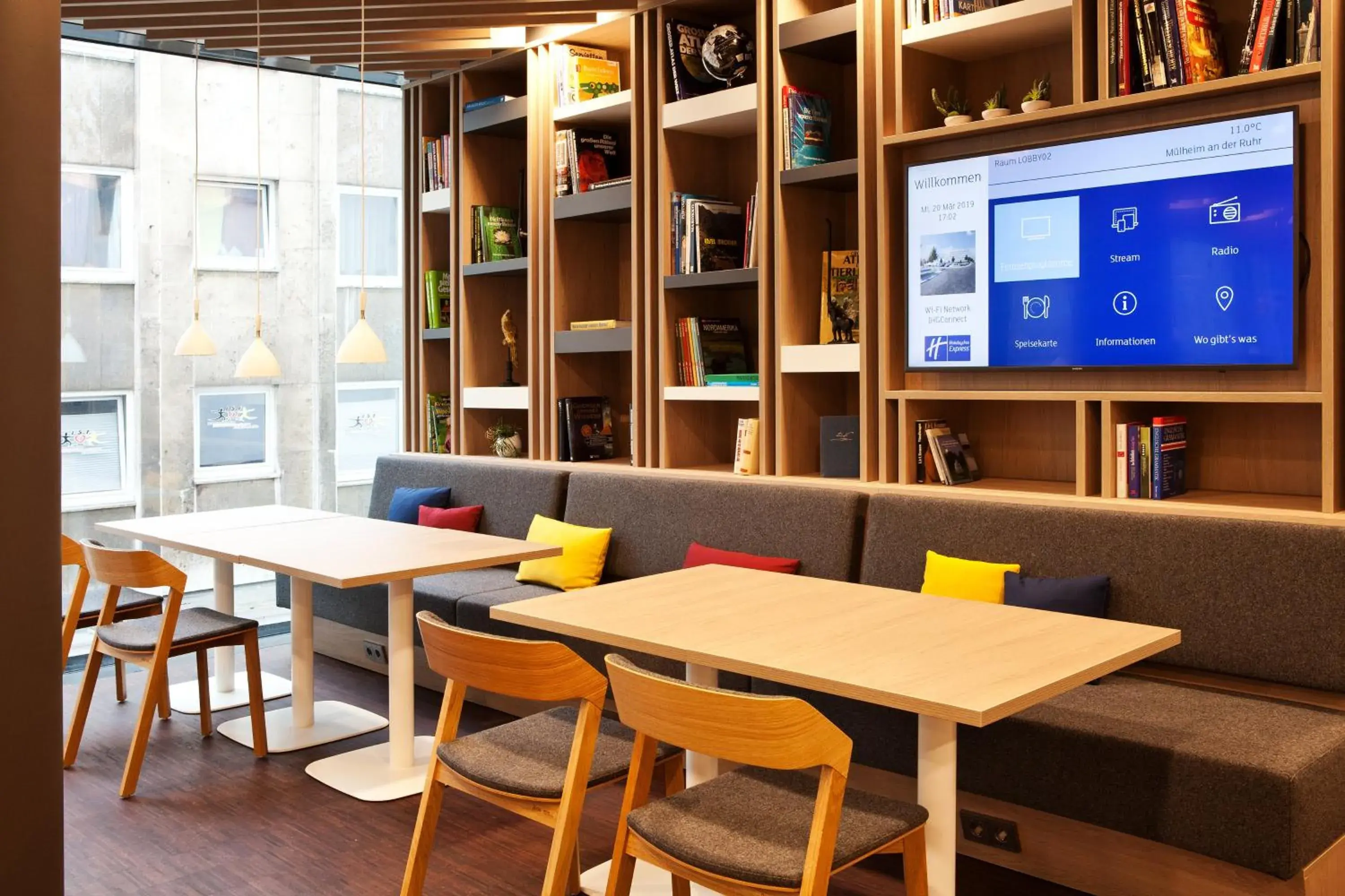 Property building in Holiday Inn Express - Mülheim - Ruhr by IHG Property building in Holiday Inn Express - Mülheim - Ruhr by IHG