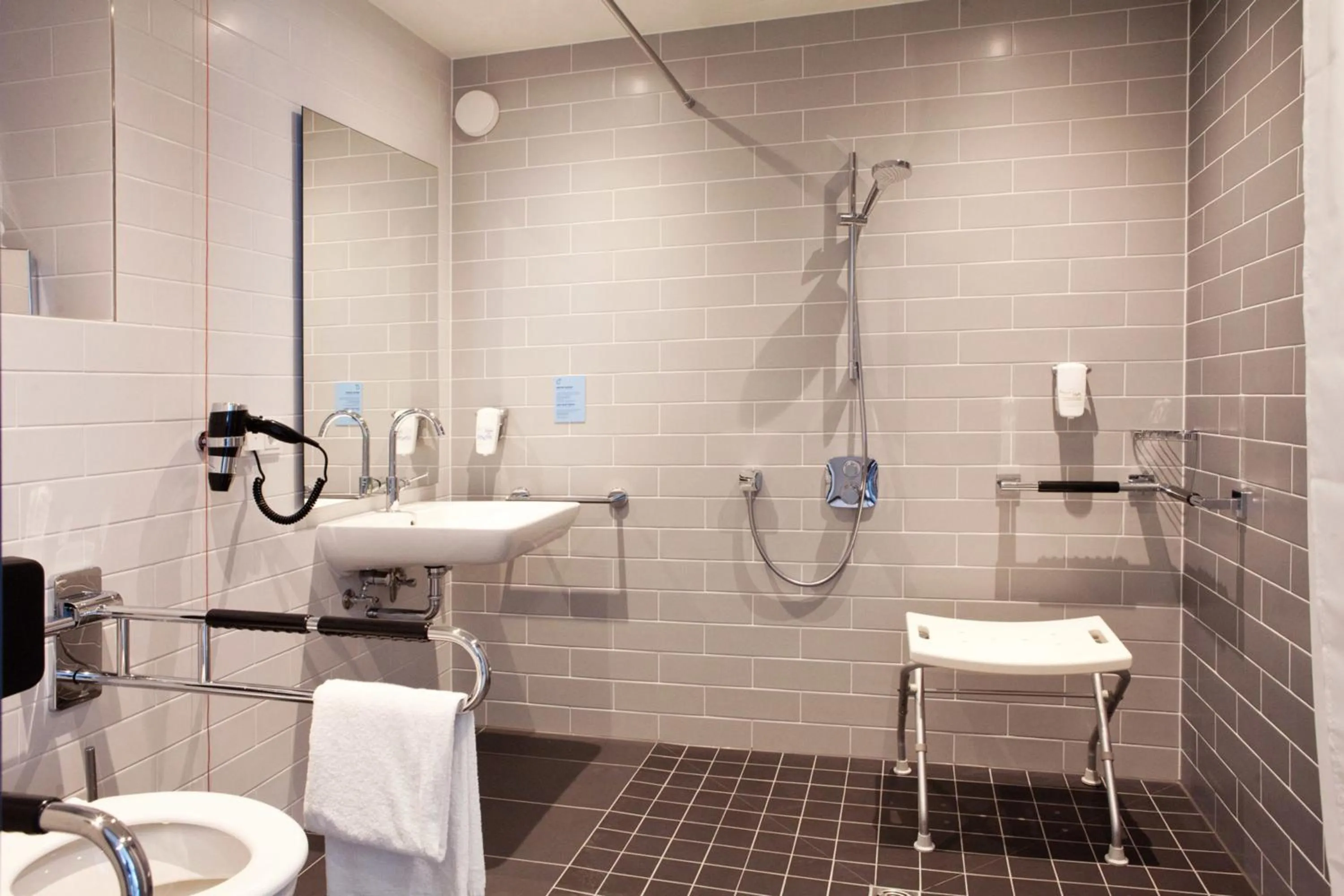 Photo of the whole room in Holiday Inn Express - Mülheim - Ruhr by IHG