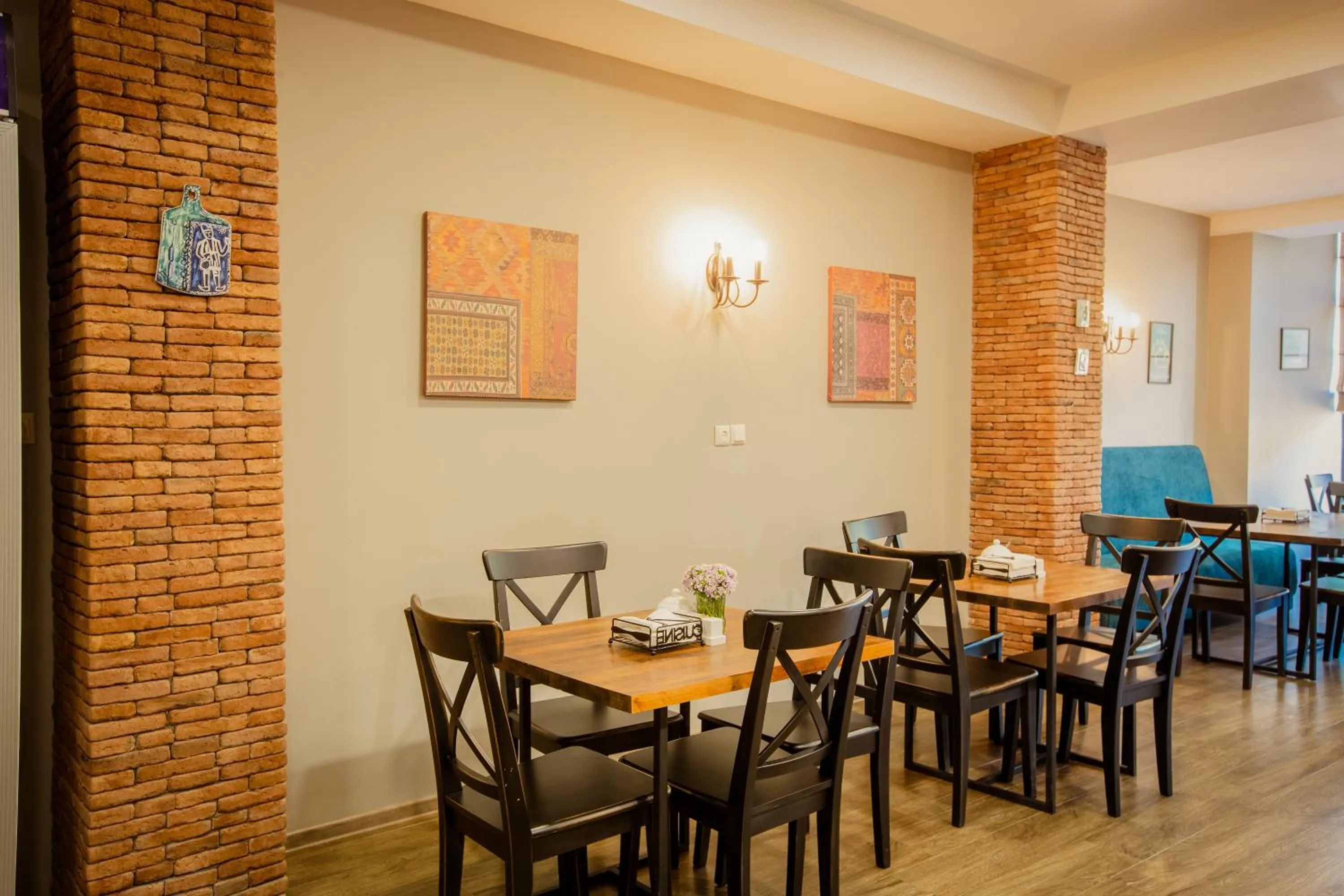 Restaurant/places to eat in Chalet Mestia