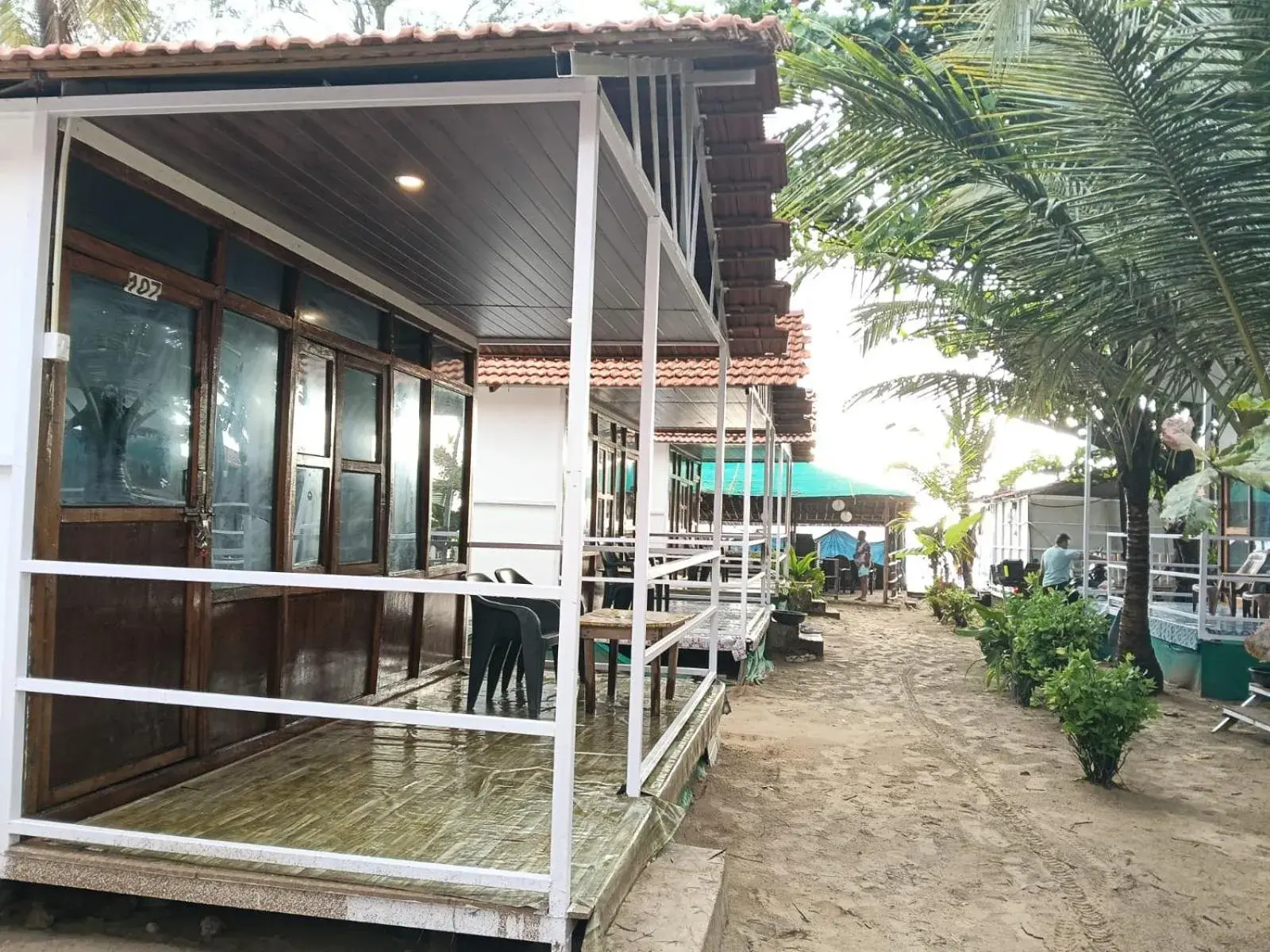 Property building in Mountain Palm patnem beach Property building in Mountain Palm patnem beach