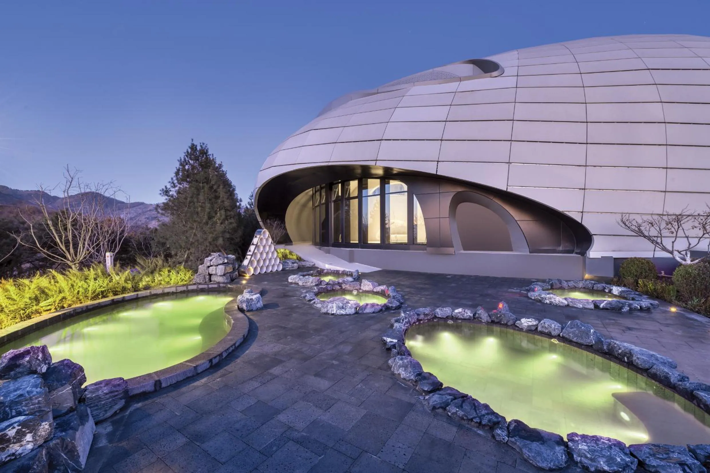 Hot Spring Bath in Crowne Plaza Zunhua Hot Spring Town by IHG