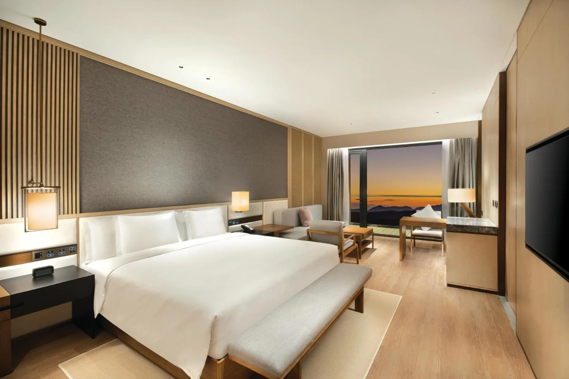 Photo of the whole room, Bed in Crowne Plaza Zunhua Hot Spring Town by IHG