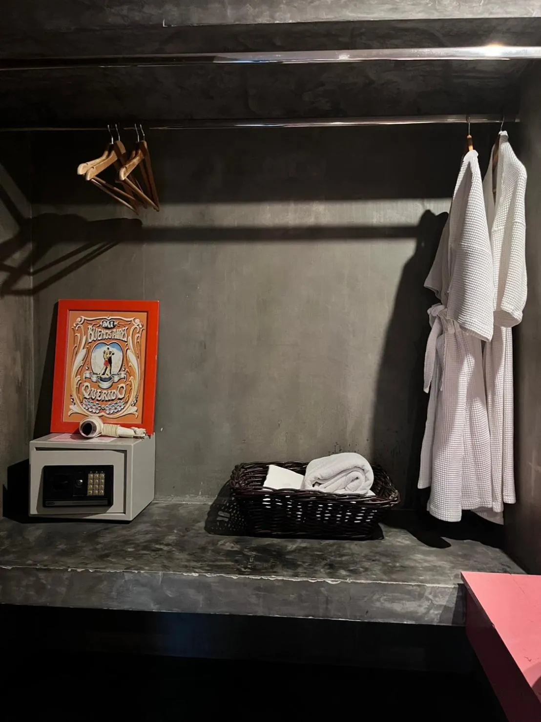 safe in Villa Thapae