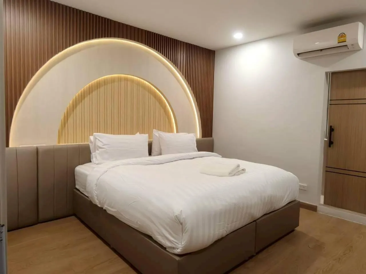 Bed in Chanaplace Lanna