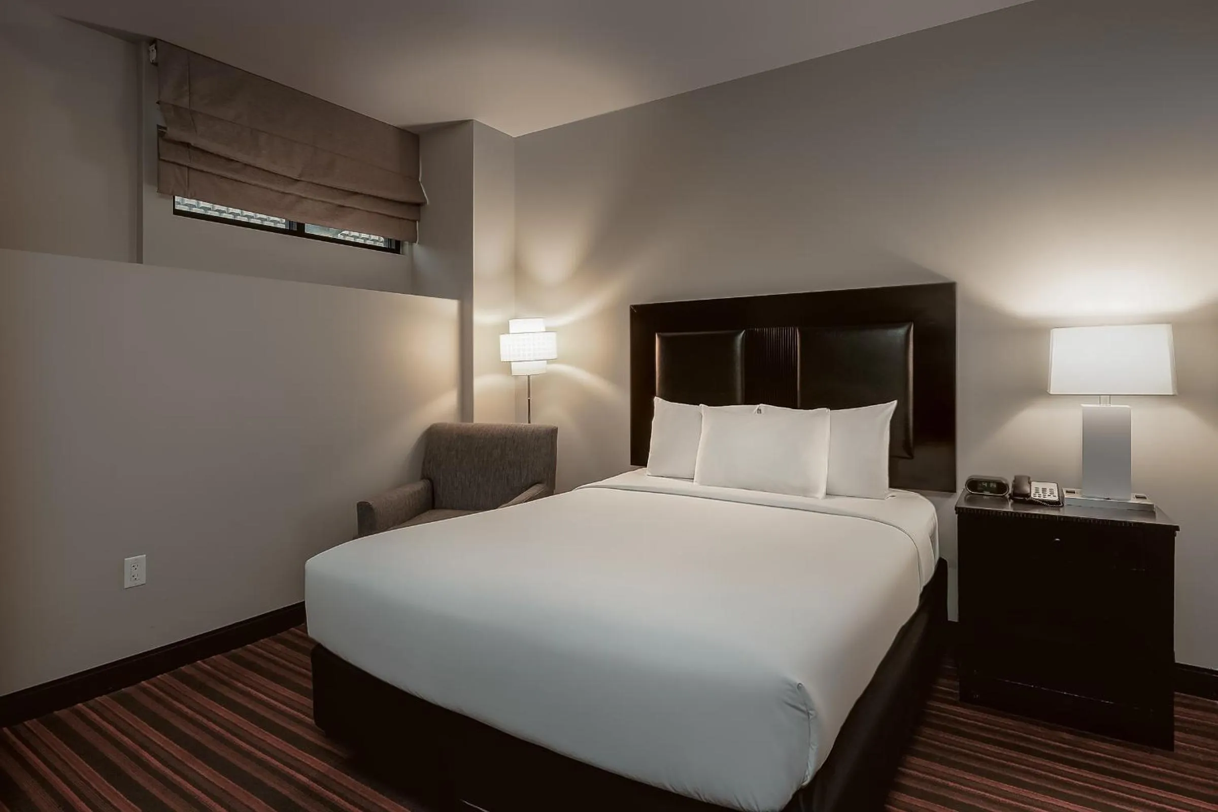 Bed in Golden Gate Casino Hotel