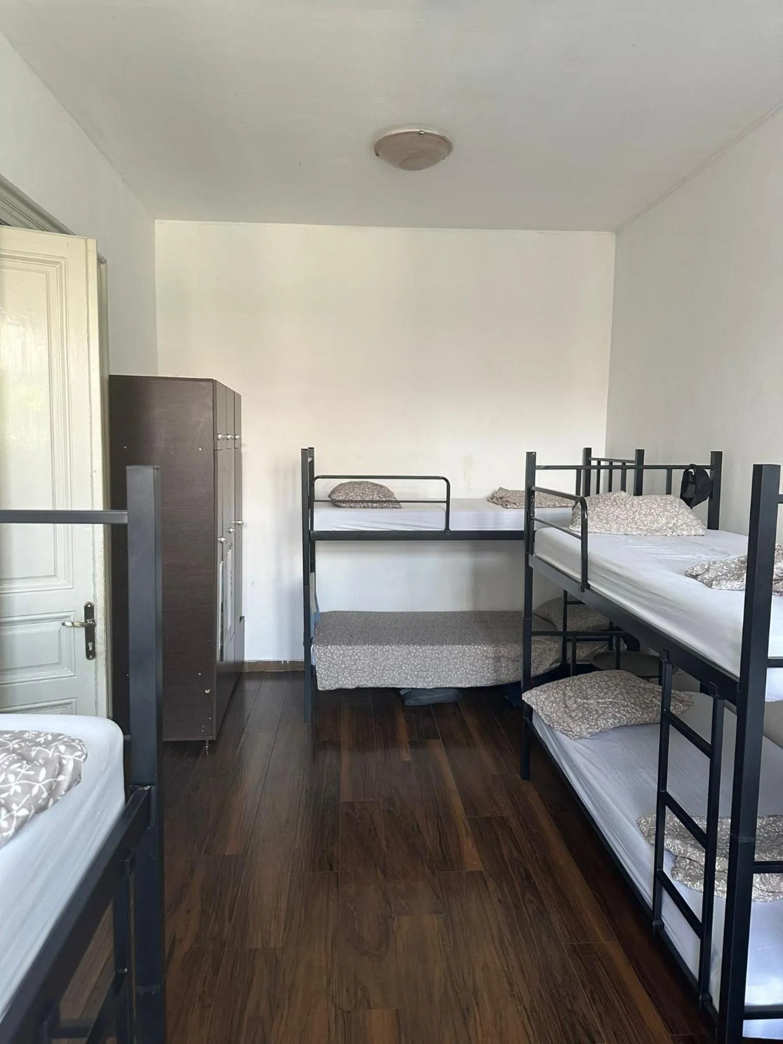 Photo of the whole room, Bed in Antique Hostel