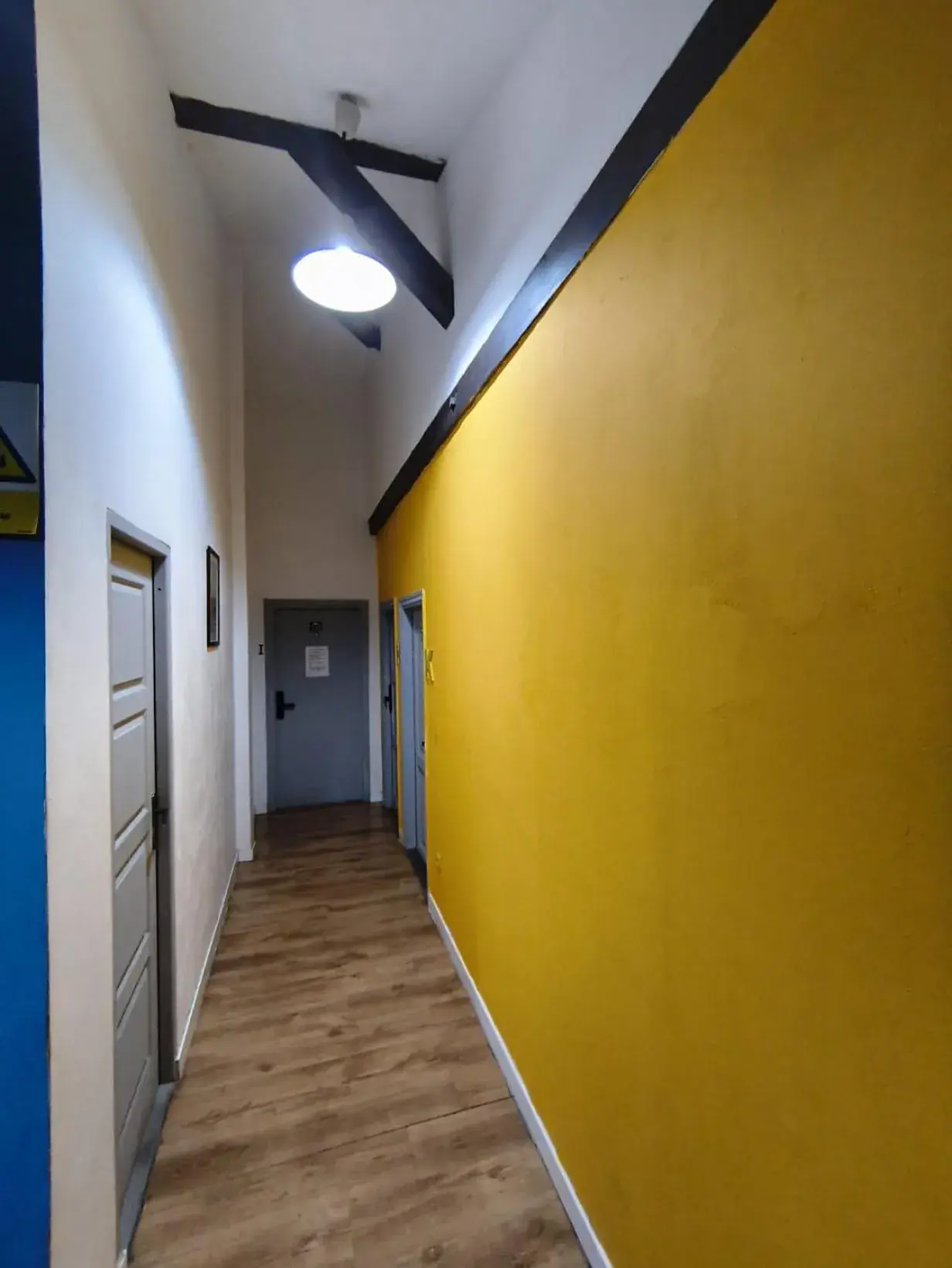 Bed in 8-Bed Mixed Dormitory Room in Antique Hostel Bed in 8-Bed Mixed Dormitory Room in Antique Hostel