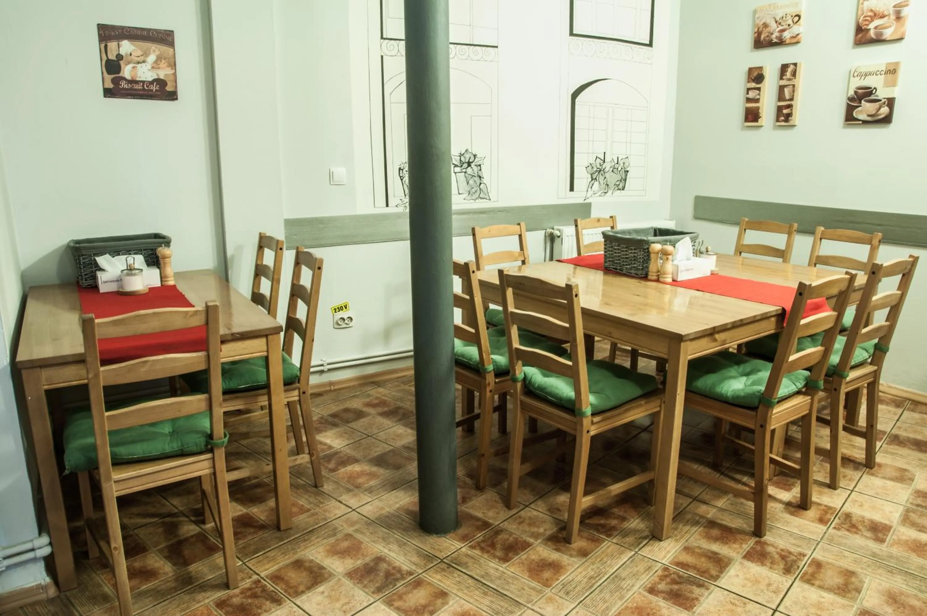 Kitchen or kitchenette in Antique Hostel