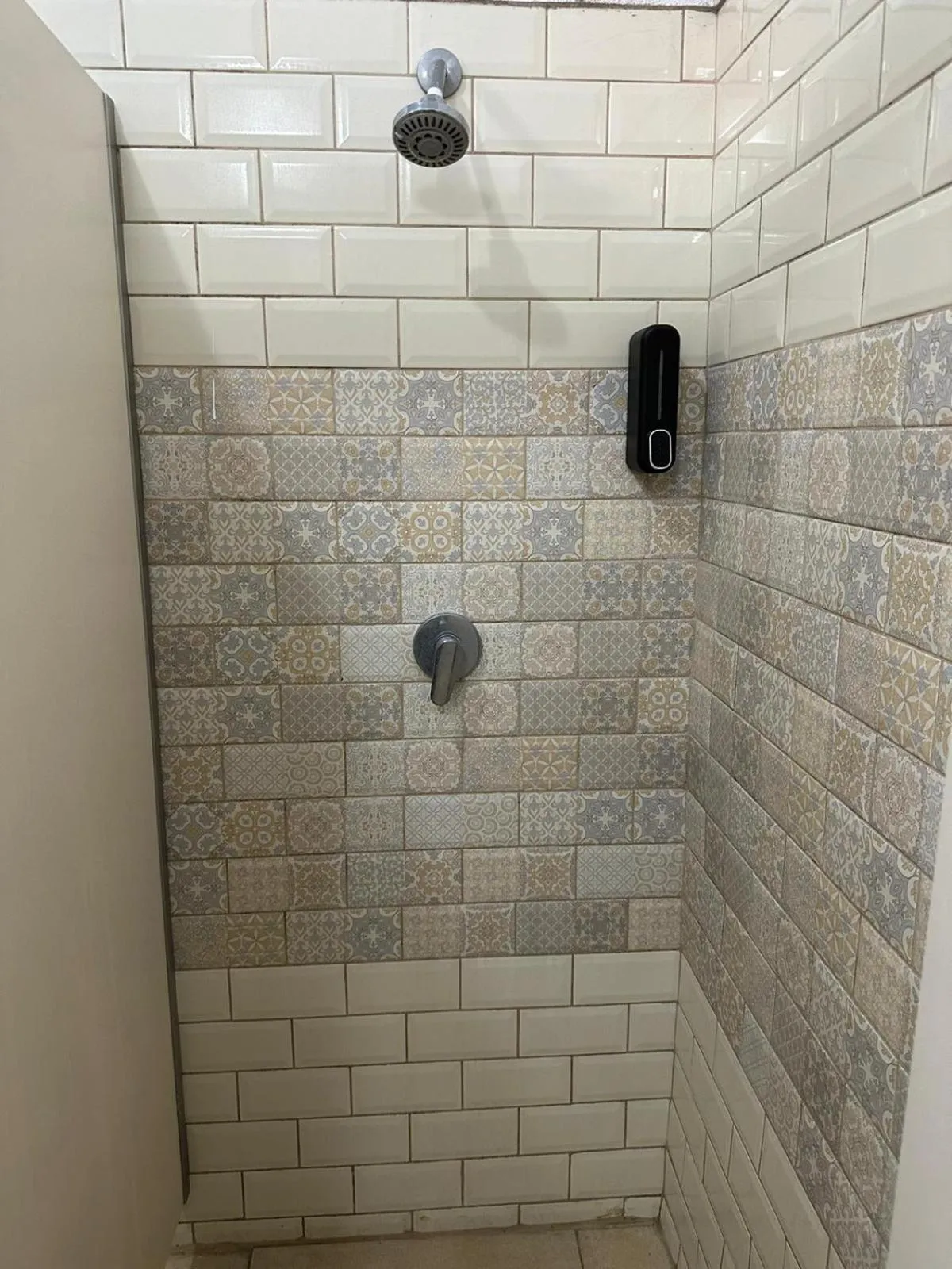 Shower in Antique Hostel