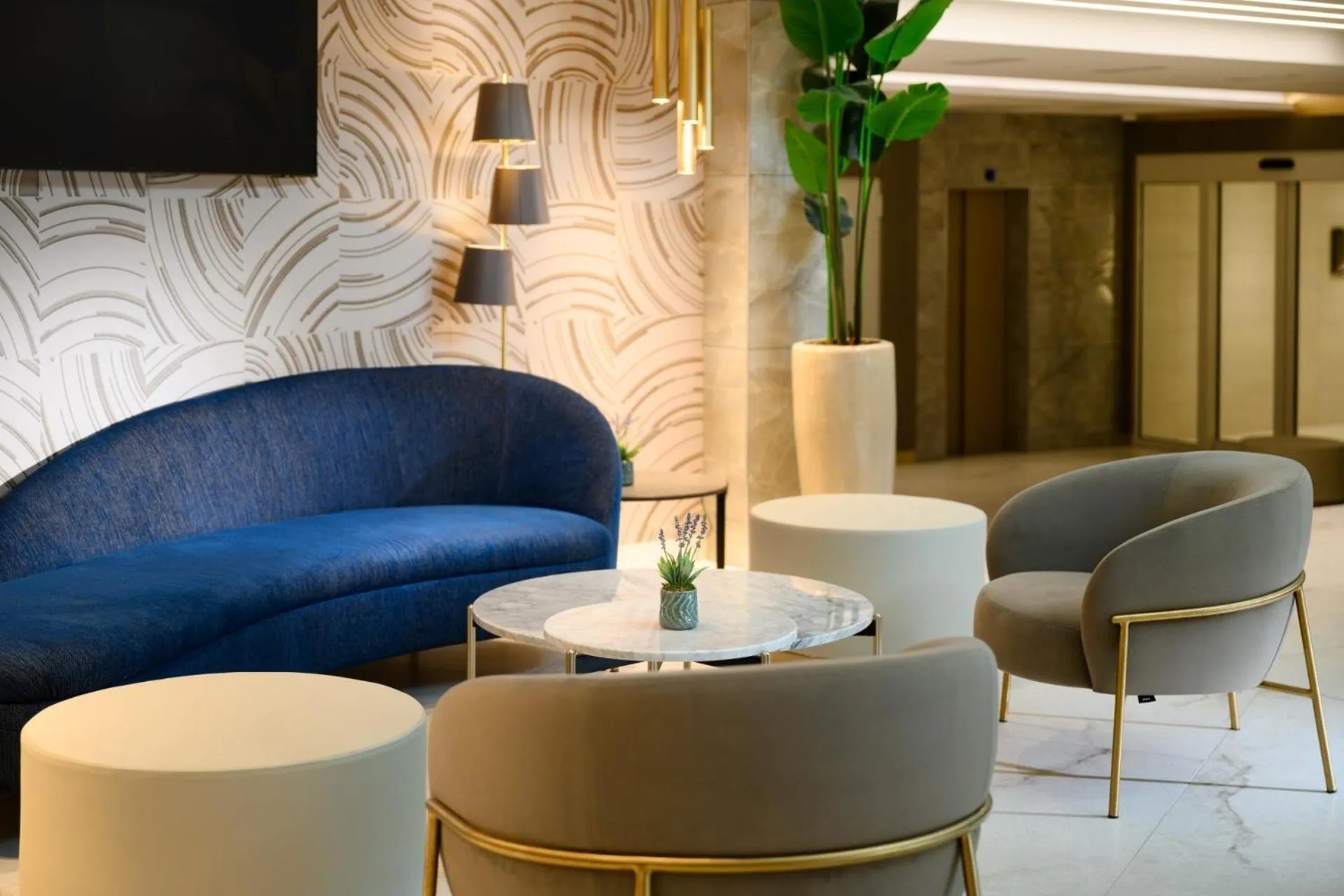 Seating area in Kenese Bay Garden Resort & Conference