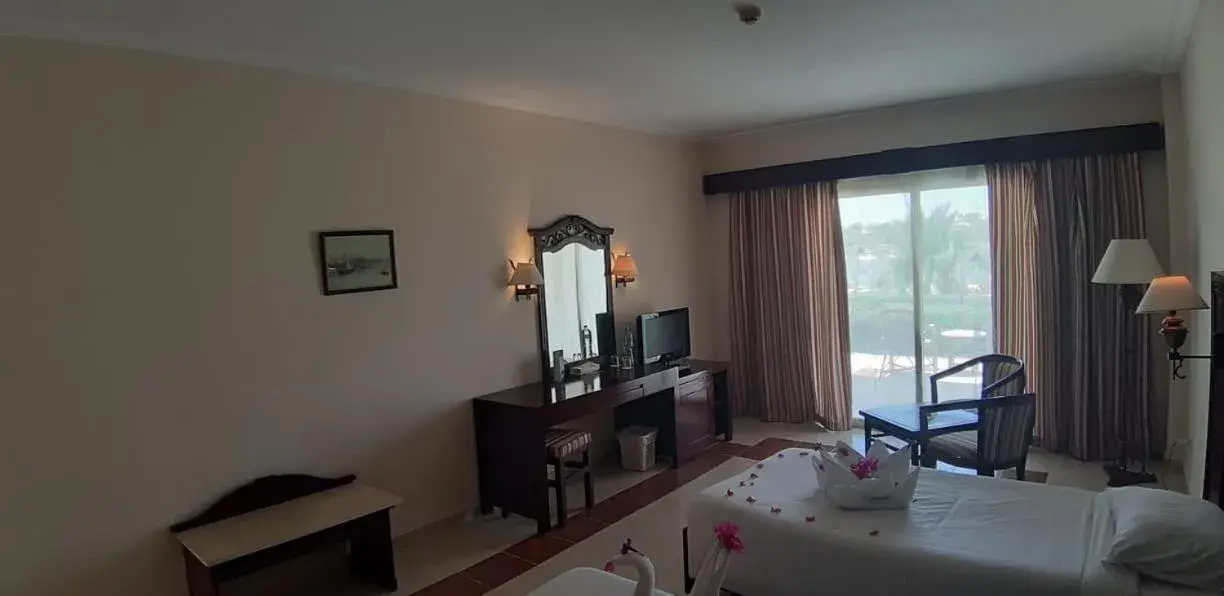 Deluxe Double or Twin Room with Beach Front - single occupancy in Royal Brayka Beach Resort Deluxe Double or Twin Room with Beach Front - single occupancy in Royal Brayka Beach Resort