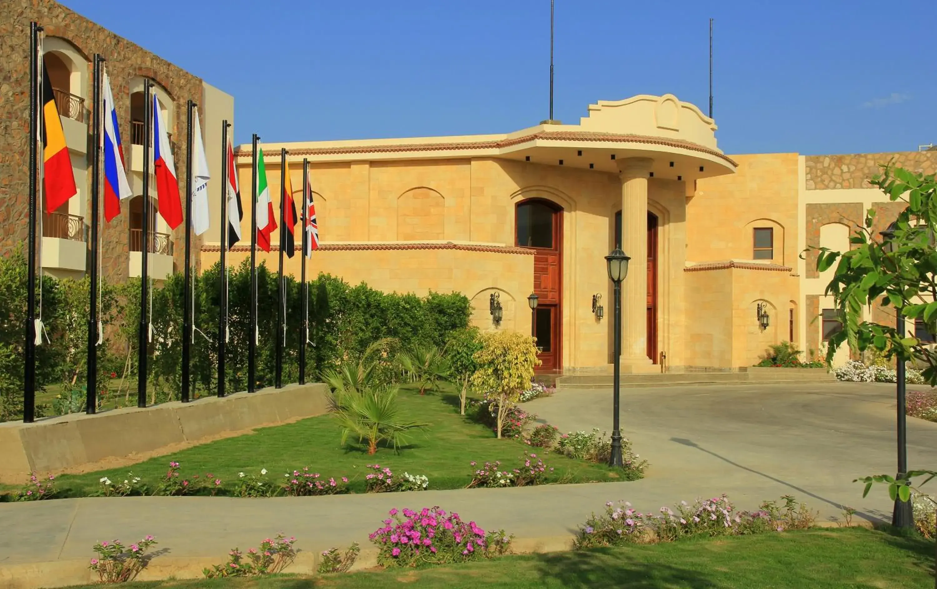 Facade/entrance in Royal Brayka Beach Resort Facade/entrance in Royal Brayka Beach Resort