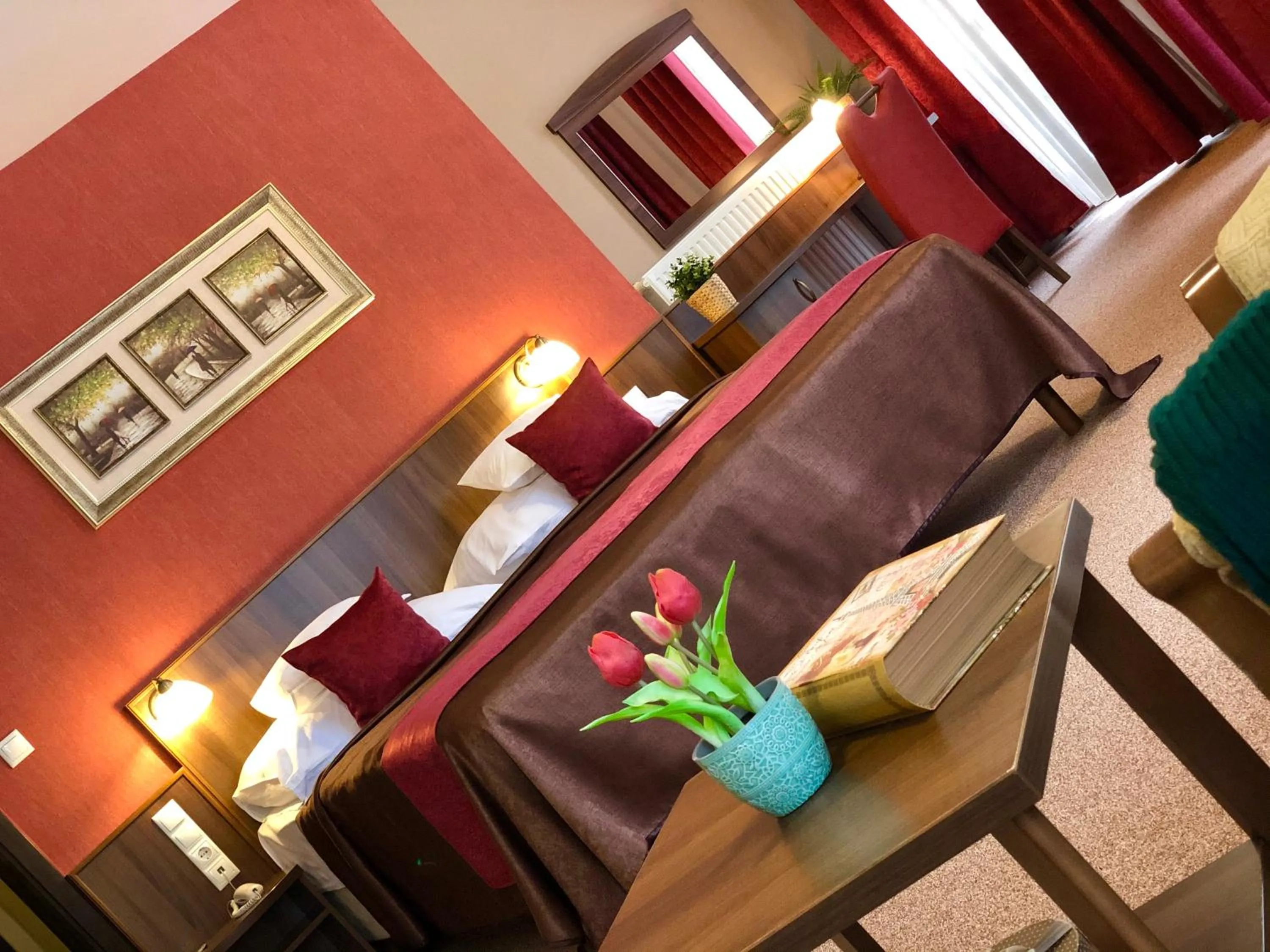 Superior Double or Twin Room - single occupancy in Ambrózia Étterem és Panzió