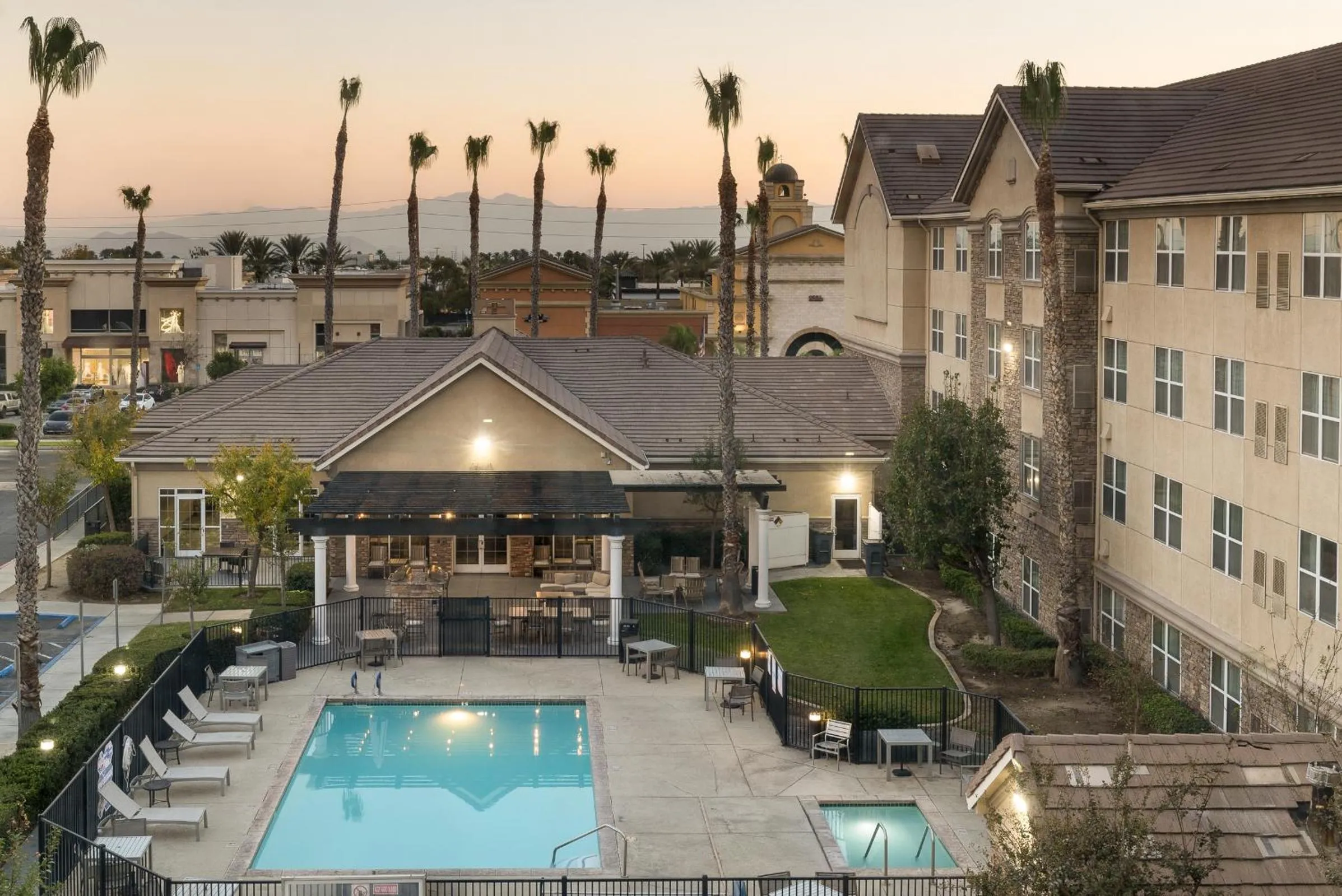 Property building in Homewood Suites by Hilton Ontario Rancho Cucamonga