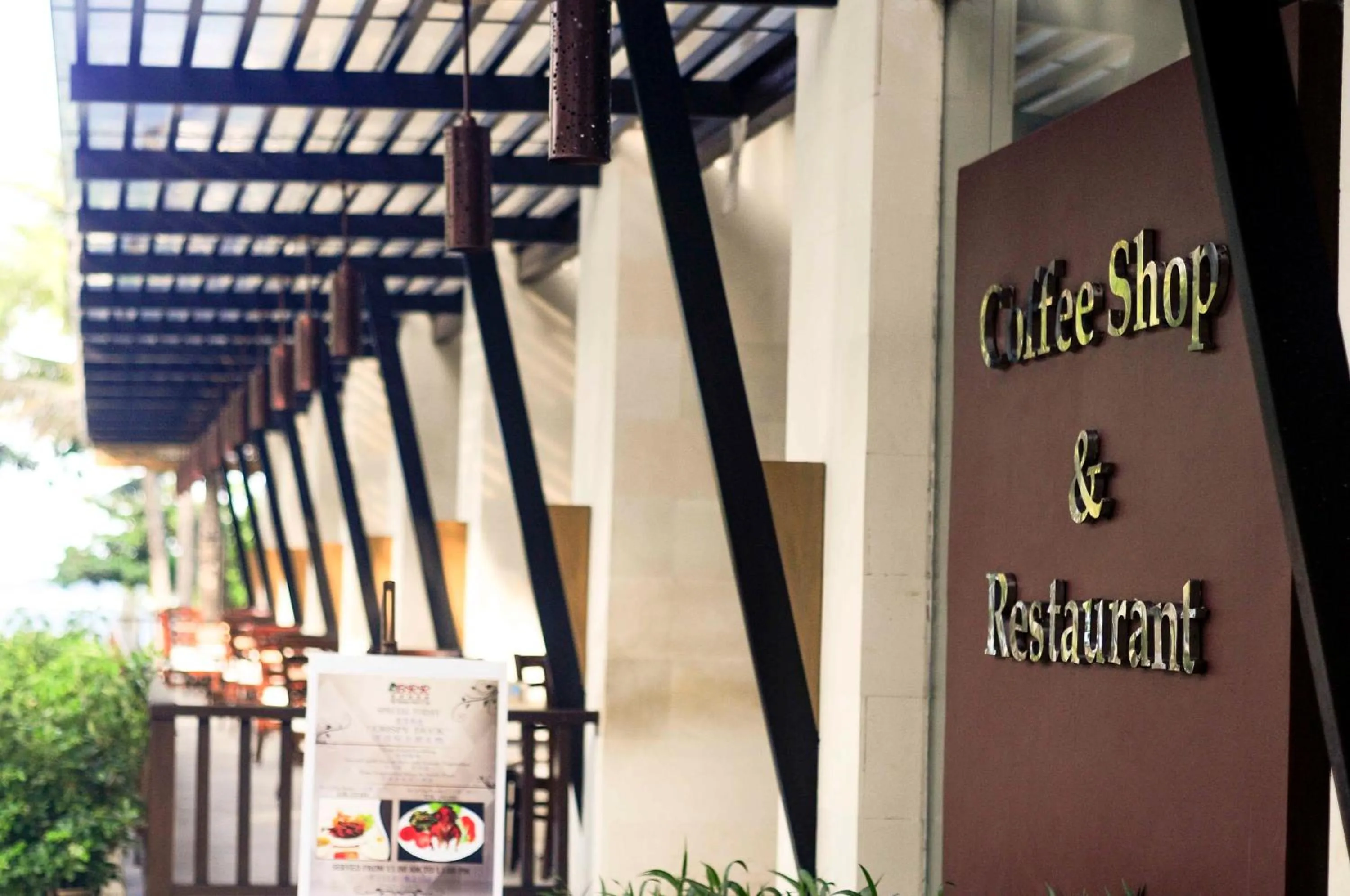 Restaurant/places to eat in Bali Relaxing Resort and Spa