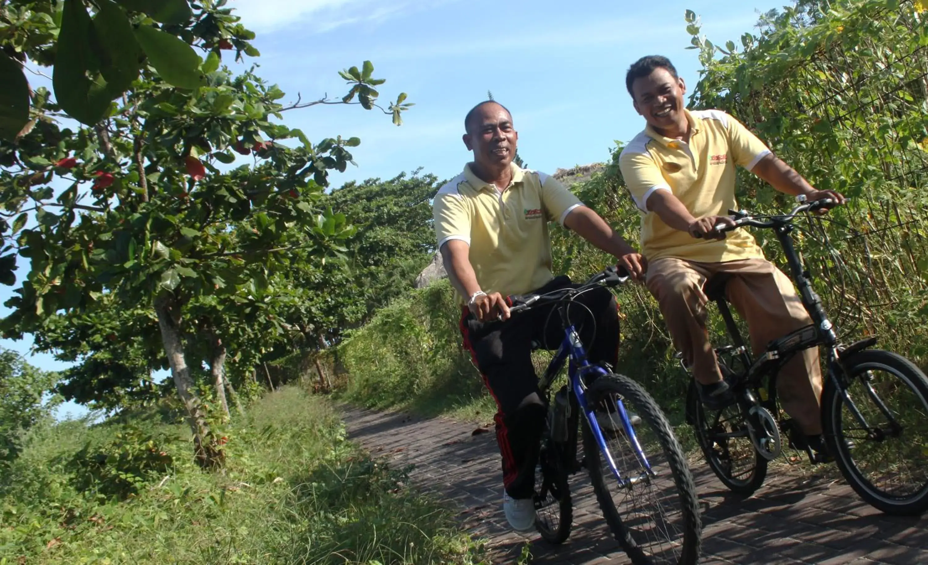 Cycling, Biking in Bali Relaxing Resort and Spa