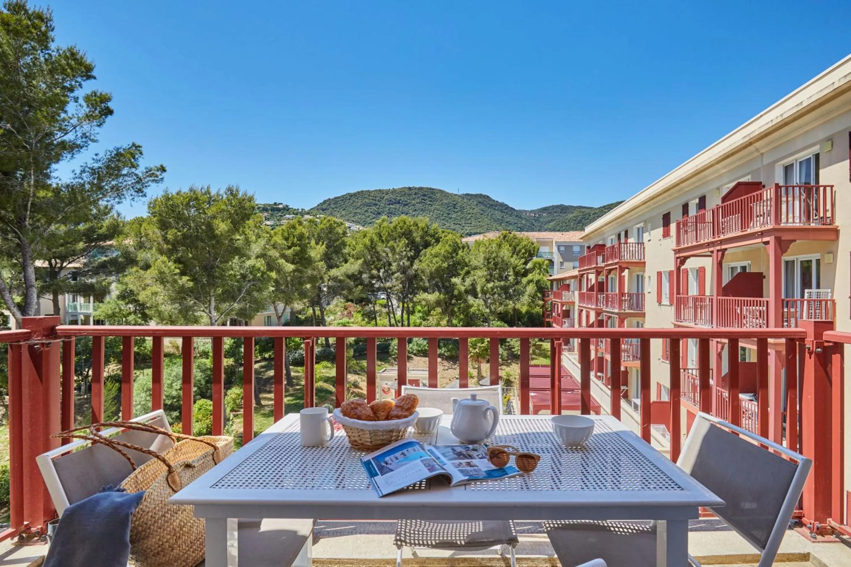 Balcony/Terrace in Odalys Résidence et Spa Les Canissons