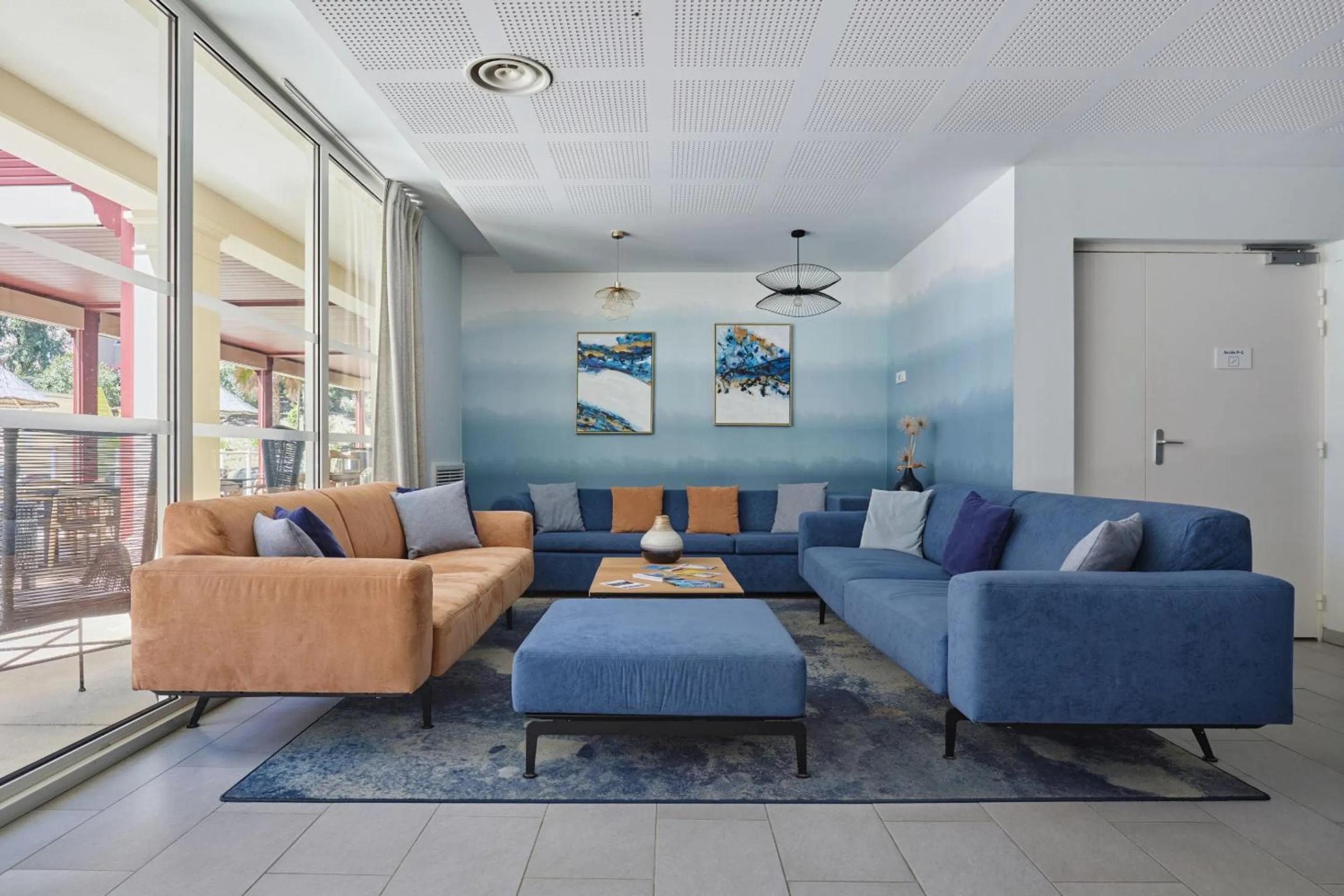 Lobby or reception in Odalys Résidence et Spa Les Canissons