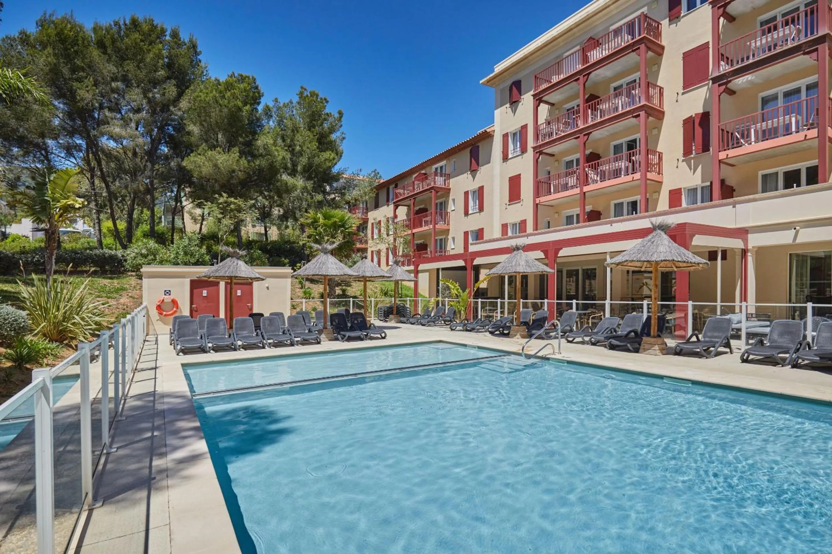 Swimming pool in Odalys Résidence et Spa Les Canissons