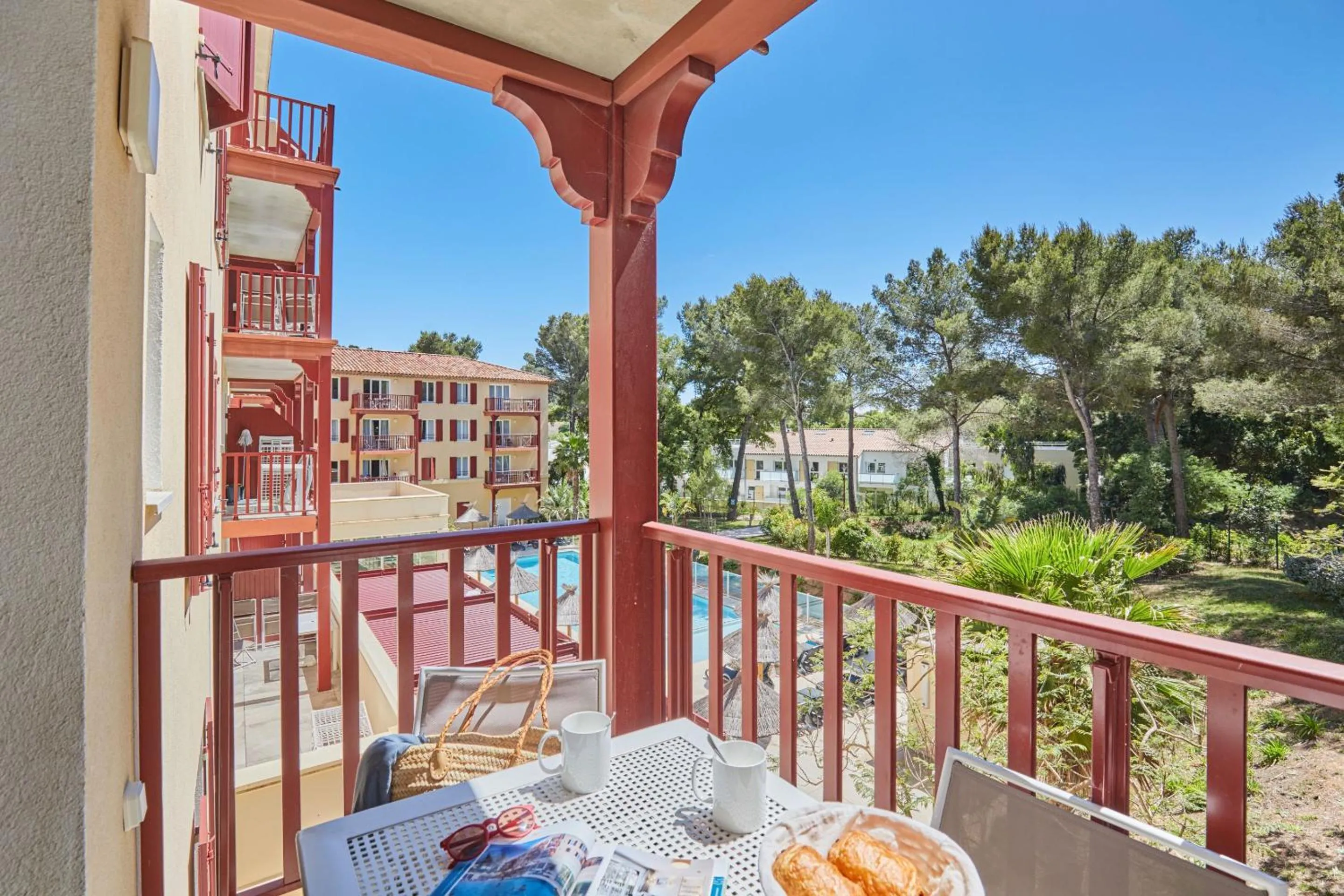 Balcony/Terrace in Odalys Résidence et Spa Les Canissons