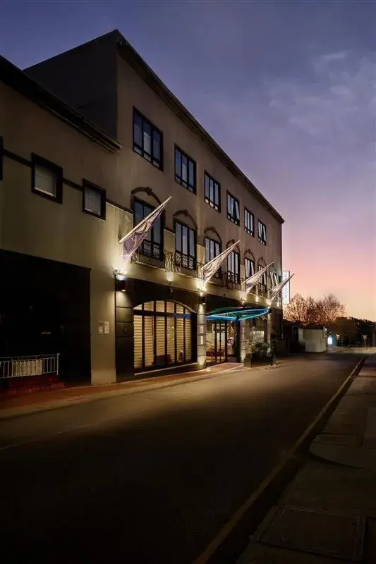 Property building in Great Southern Hotel Perth Property building in Great Southern Hotel Perth