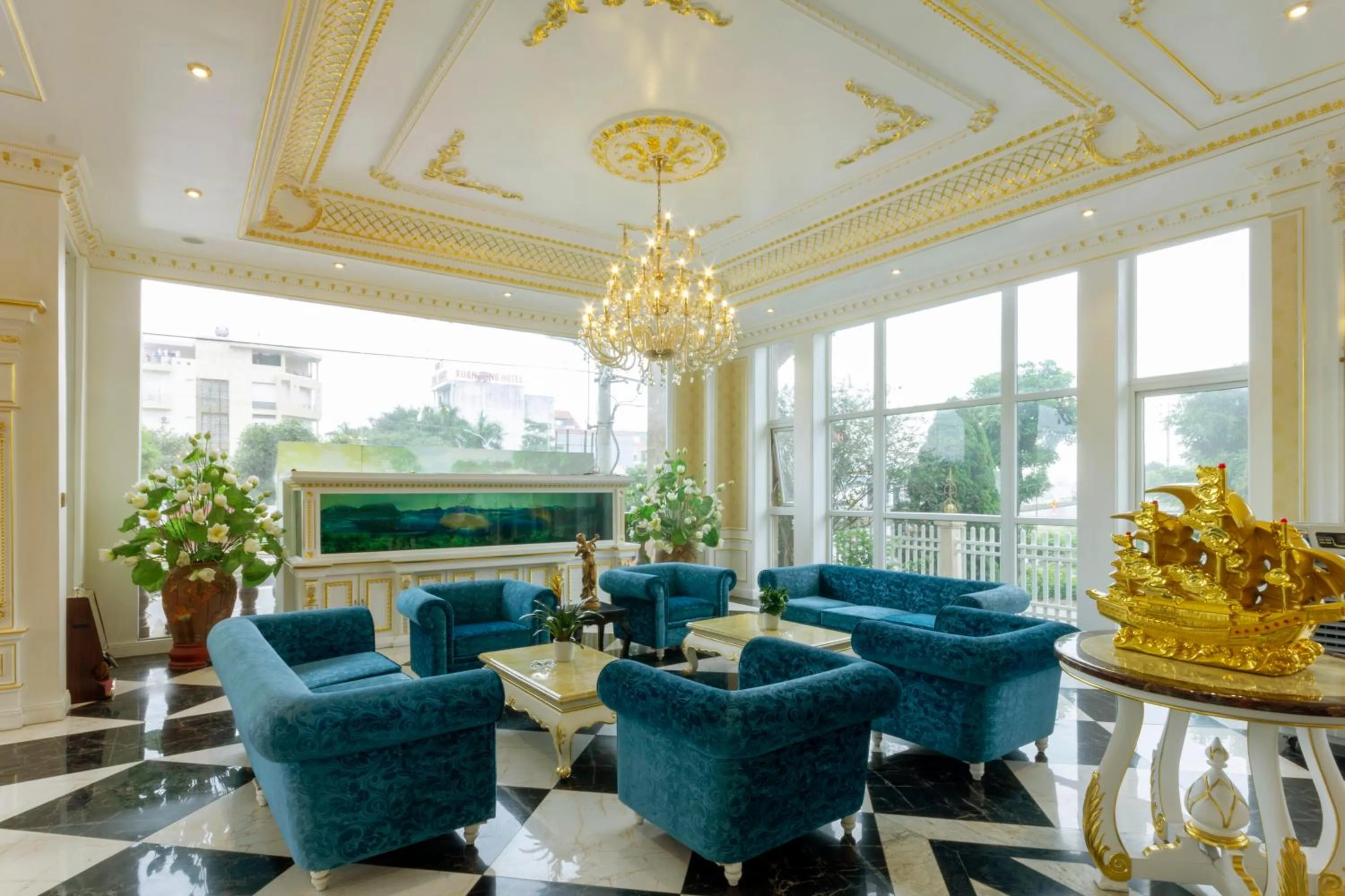 Seating area in Phuong Anh Hotel 1 Hai Duong