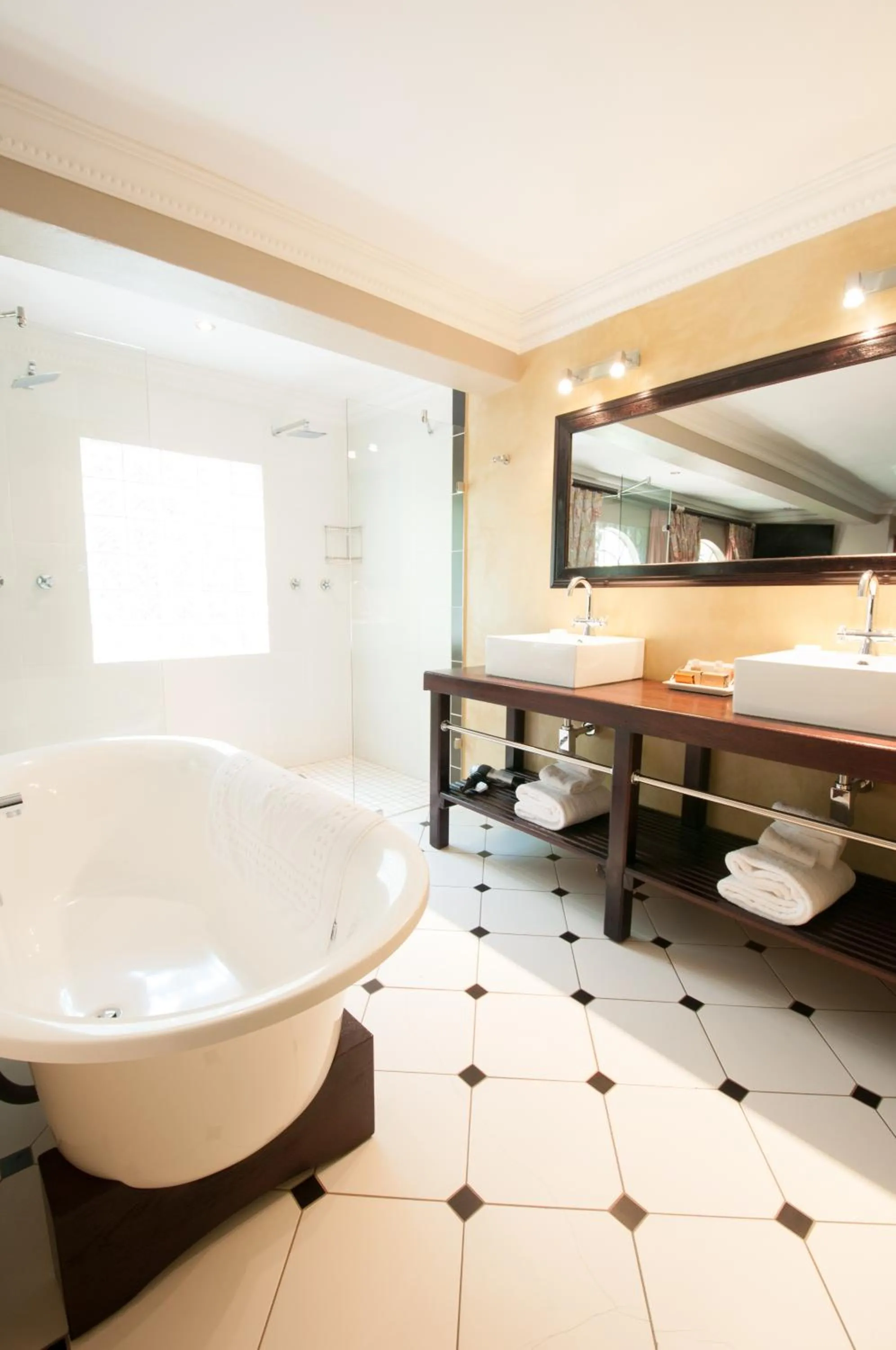 Shower in Village Ridge Stays