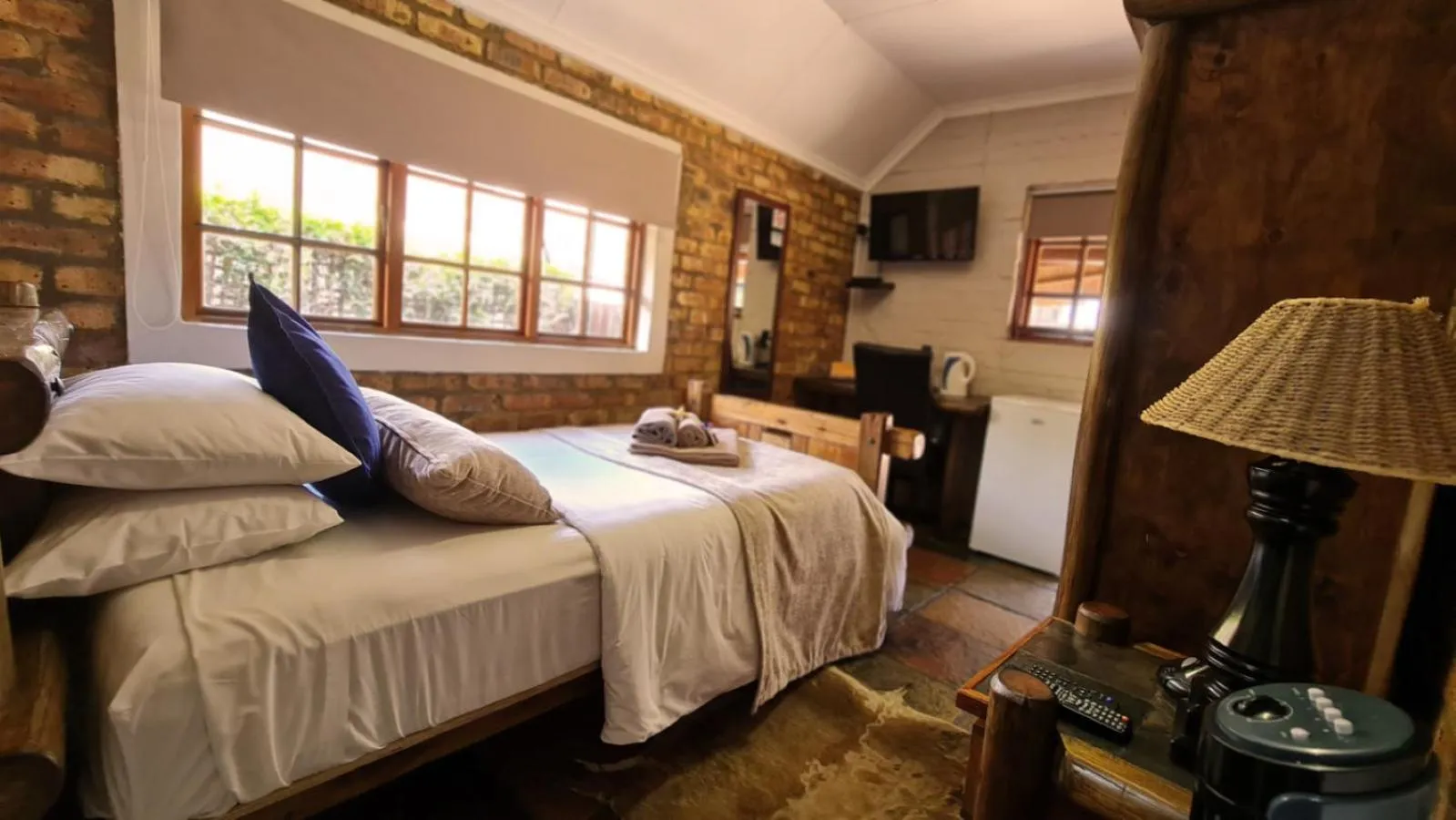 Bedroom, Bed in Klein Bosveld Guest House