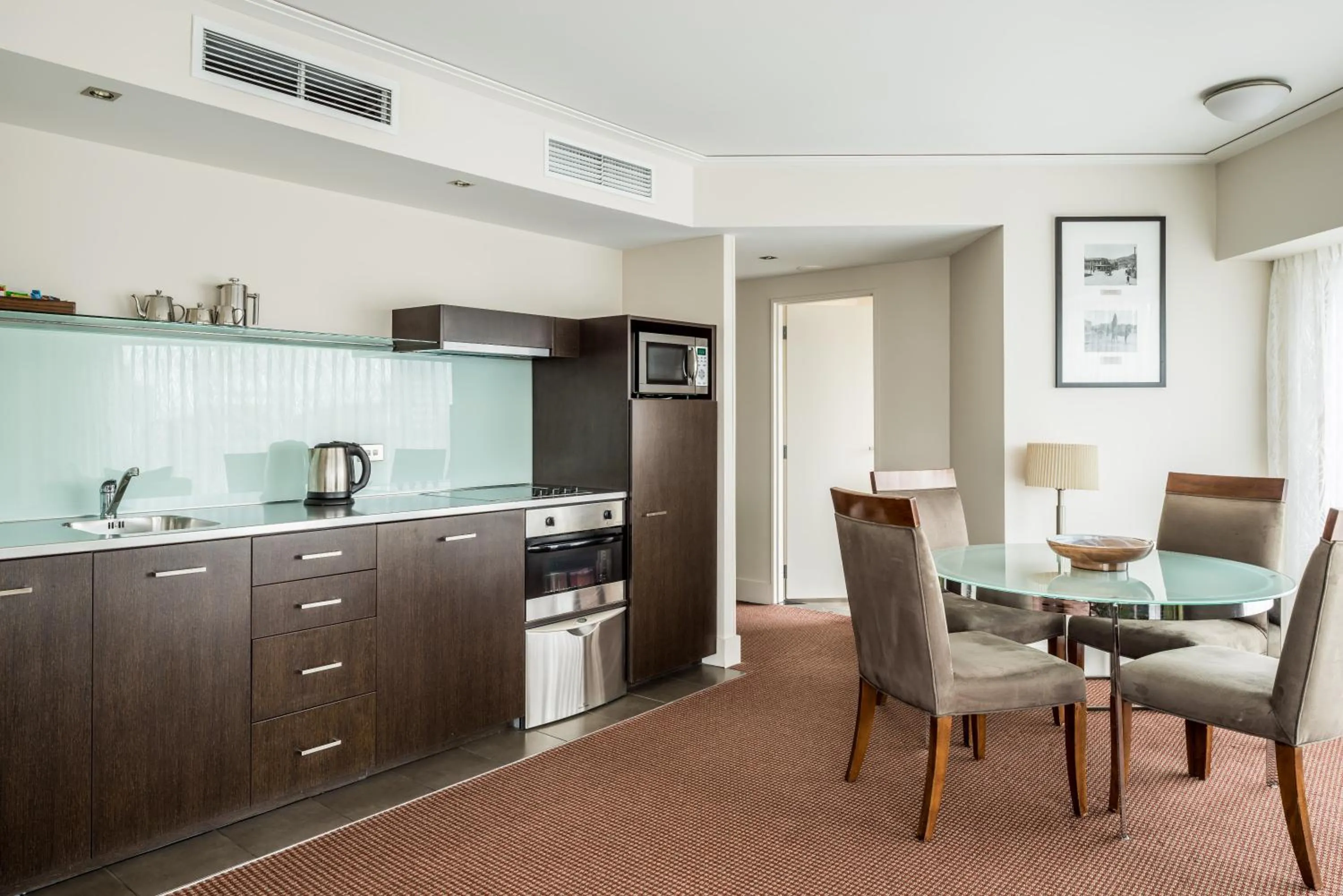 Kitchen or kitchenette in Bolton Hotel