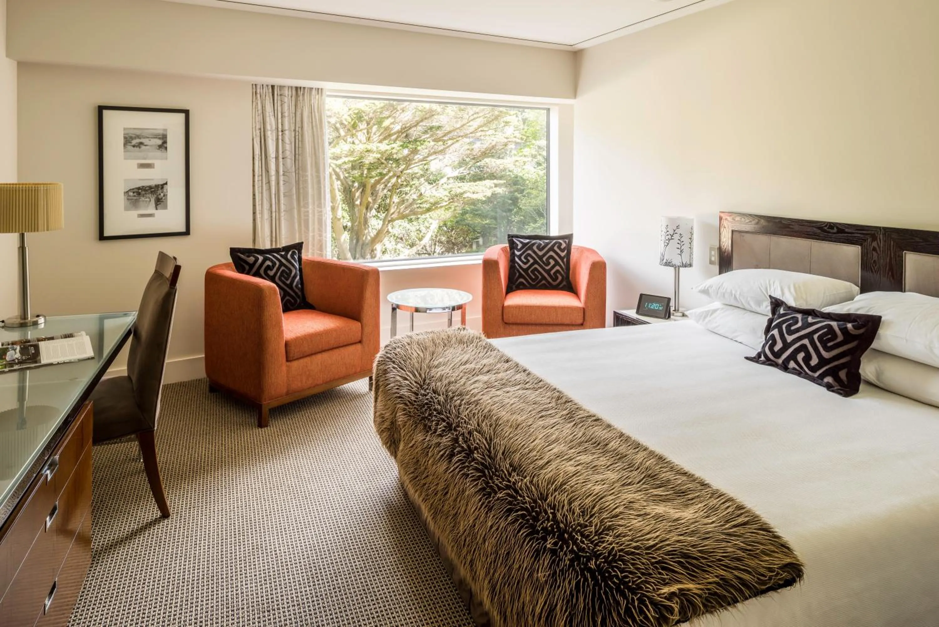 Bedroom, Bed in Bolton Hotel