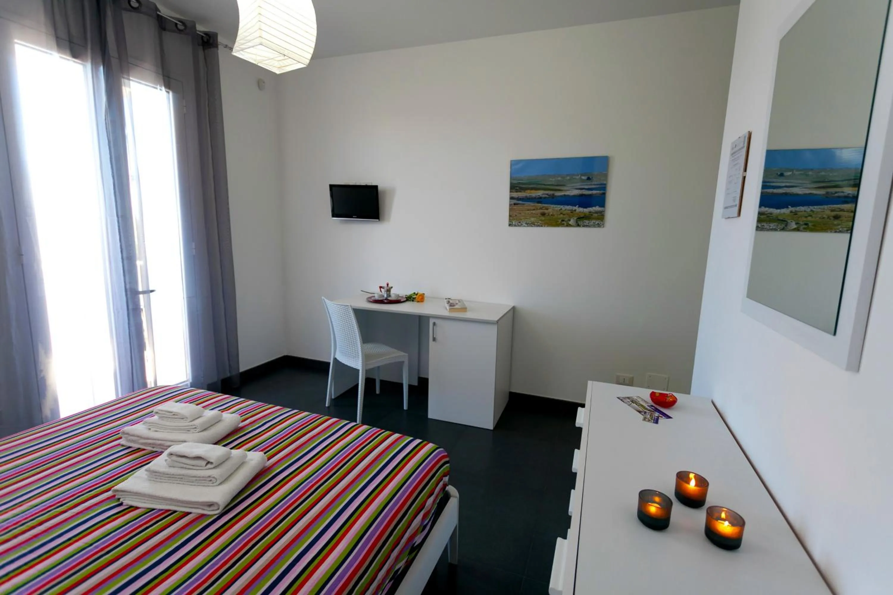 Photo of the whole room, Bed in Le Murge Del Salento Hotel b&b Depandance