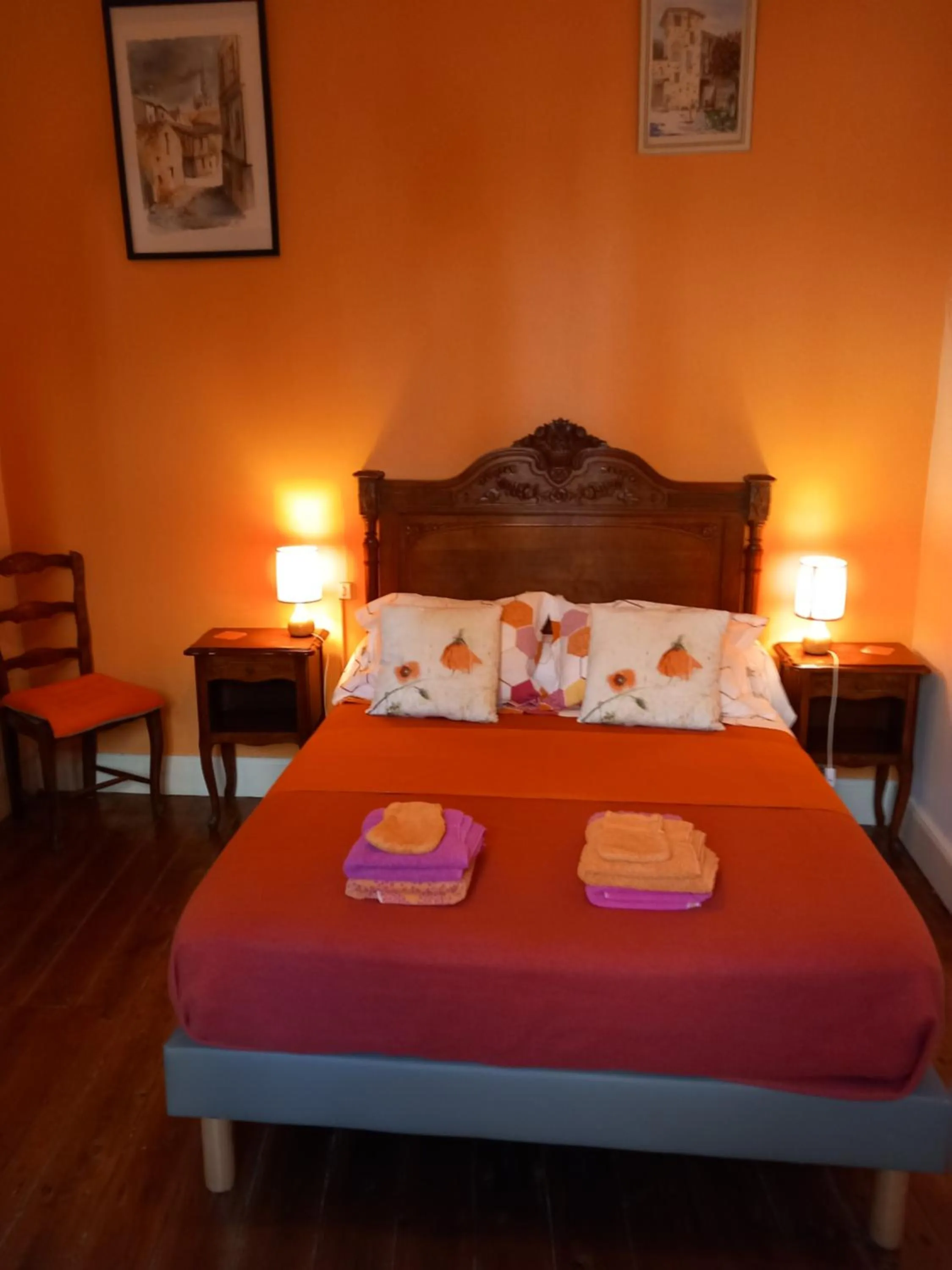 Bed in Chambre d'Hôtes La Tour de Brazalem