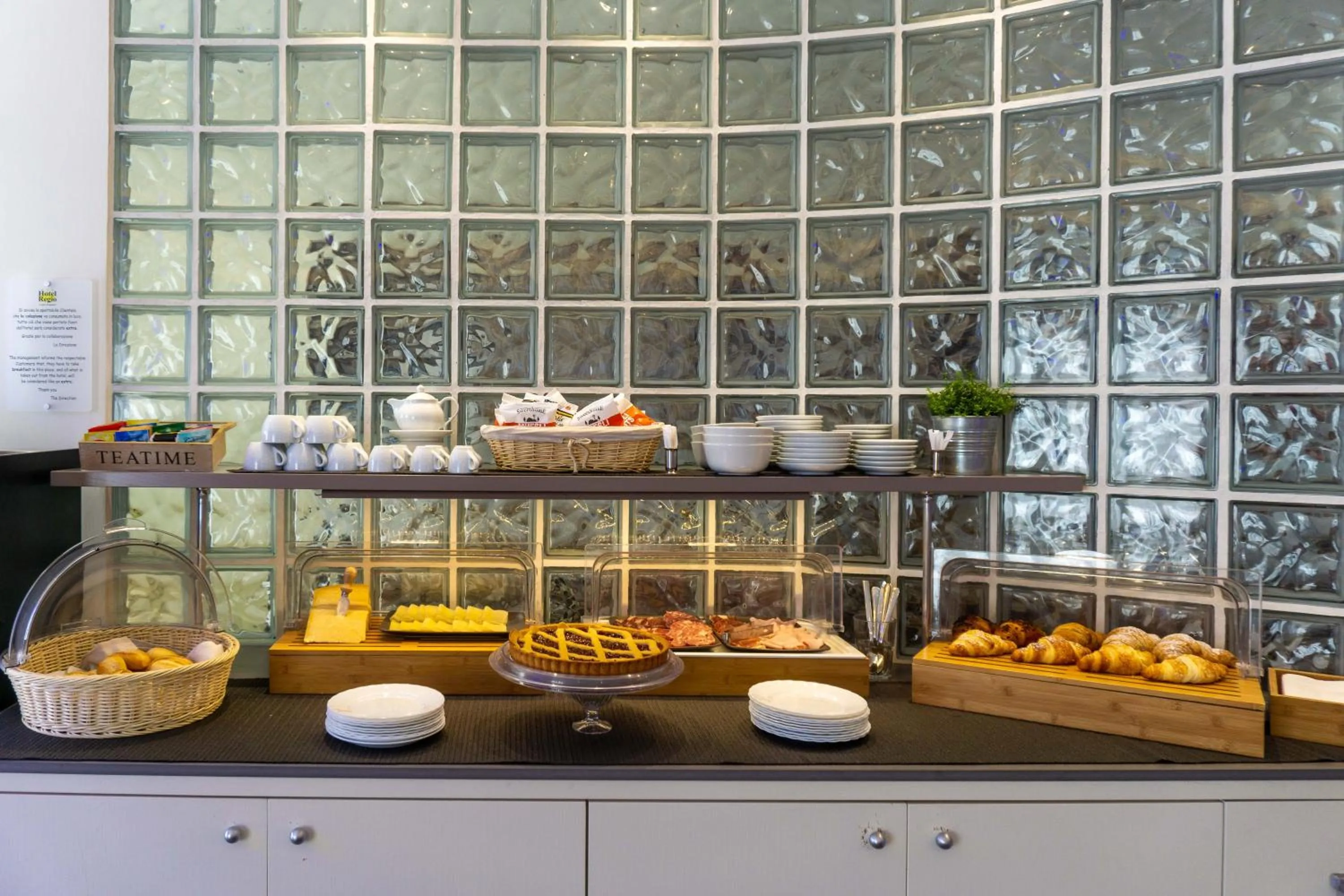 Breakfast in Hotel Regio