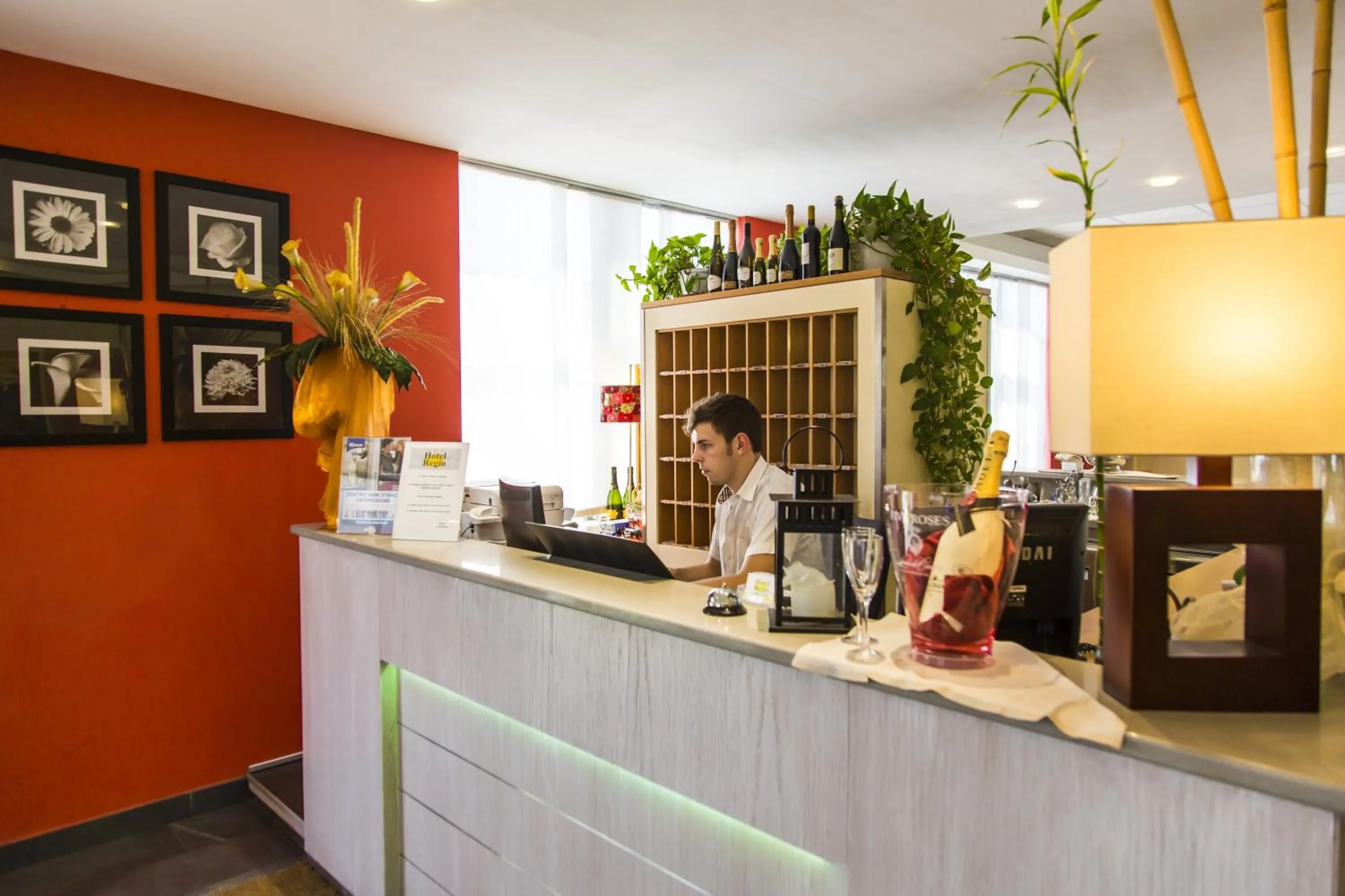 Lobby or reception in Hotel Regio