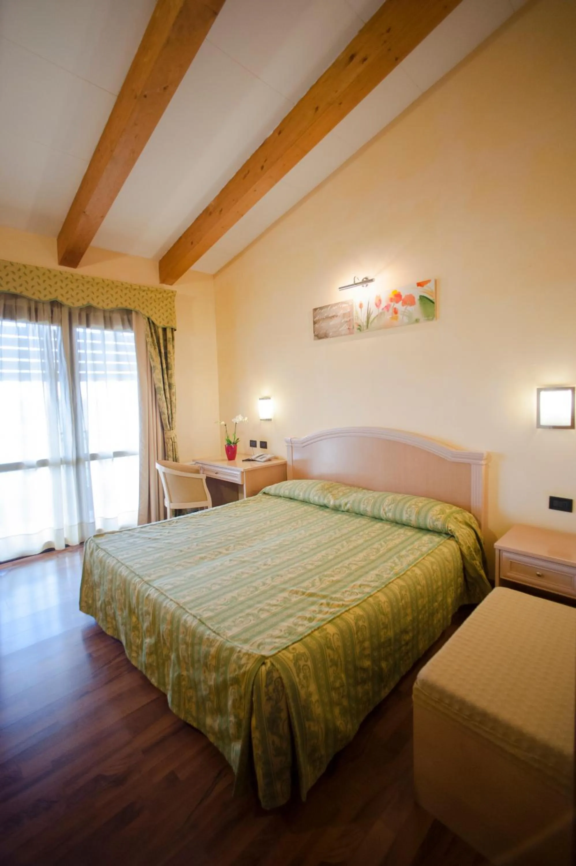 Photo of the whole room, Bed in Hotel Regio